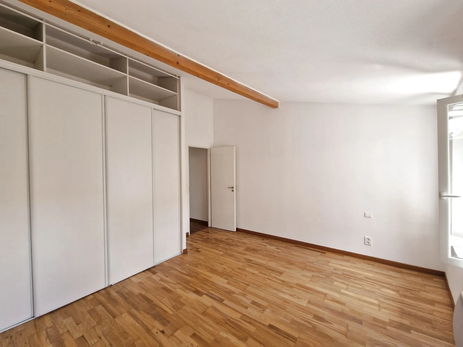 Maison de ville T5 de 159 m² à Villefranche-de-Lauraguais – Immobilier moderne et charme ancien 