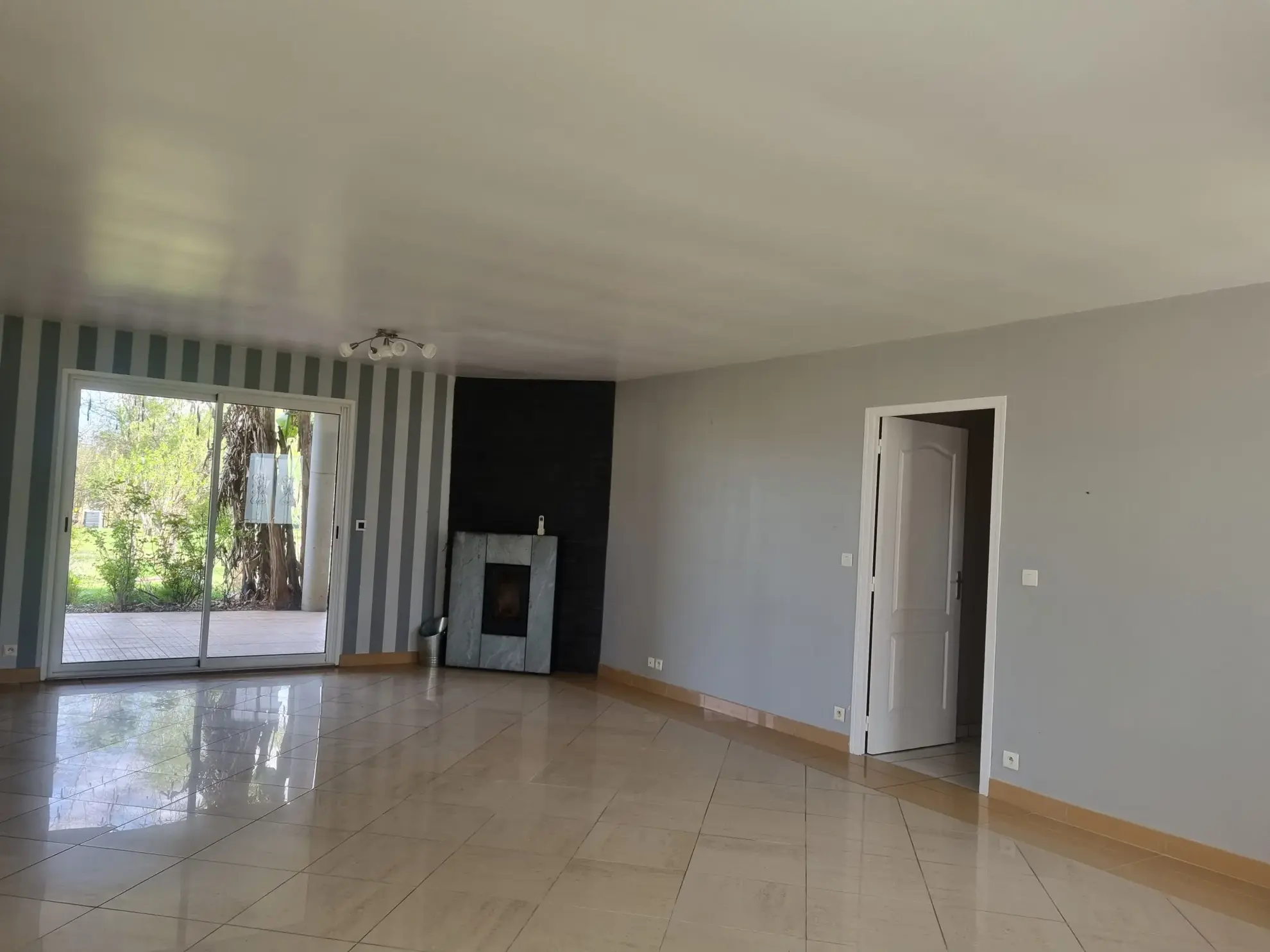 Magnifique maison de plain-pied à proximité de Bazas avec jardin et terrasse 