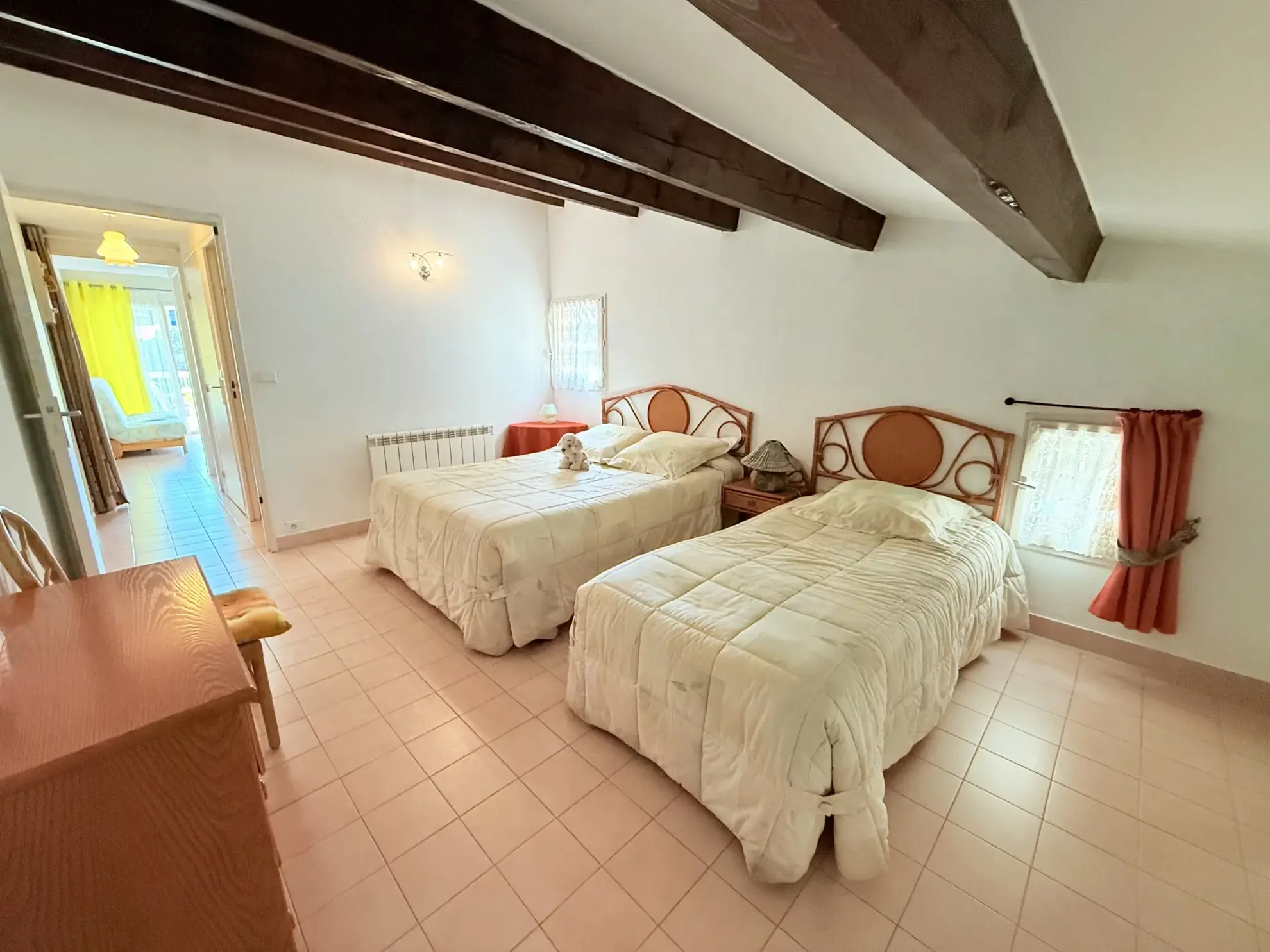 Appartement T3 avec Vue Mer Panoramique à Saint-Aygulf – Dernier Étage avec Terrasse 