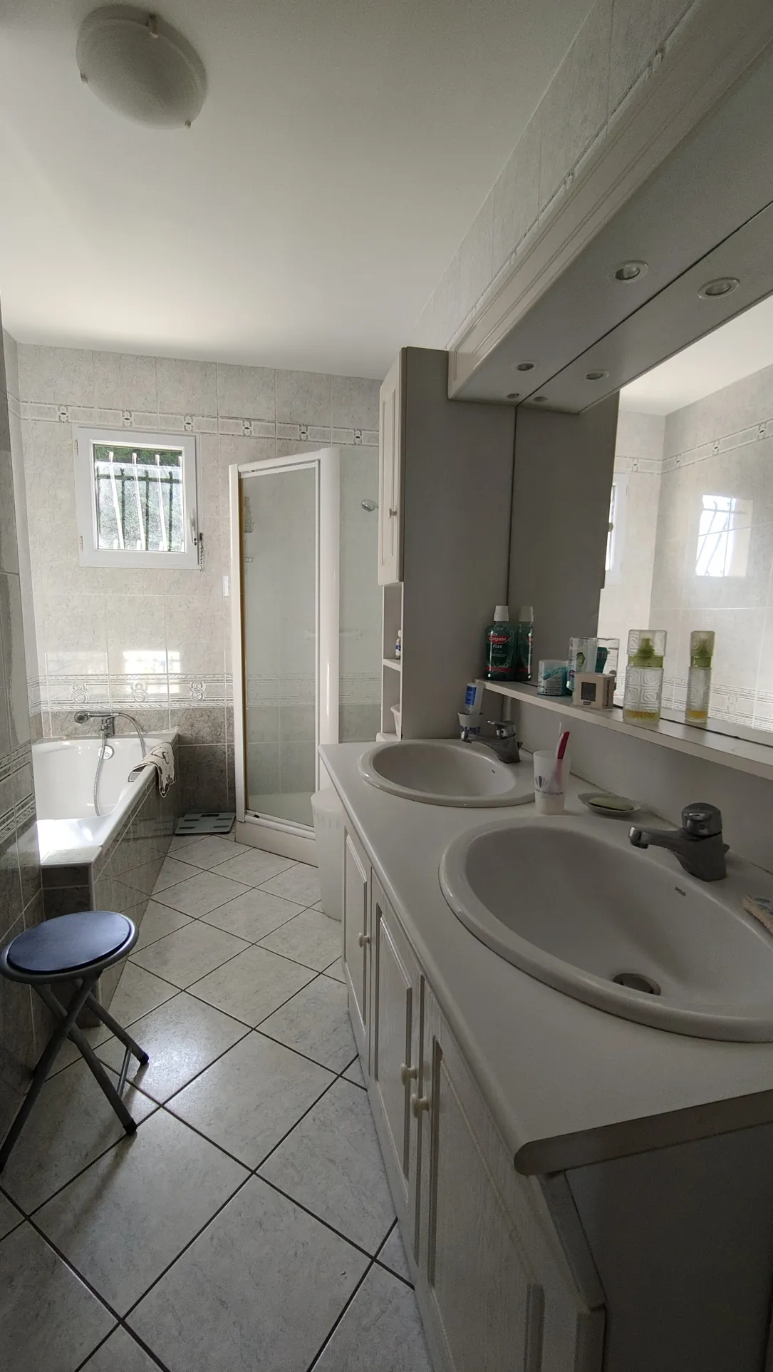 Maison 4 chambres avec dépendance, garage et jardin près de Langon 