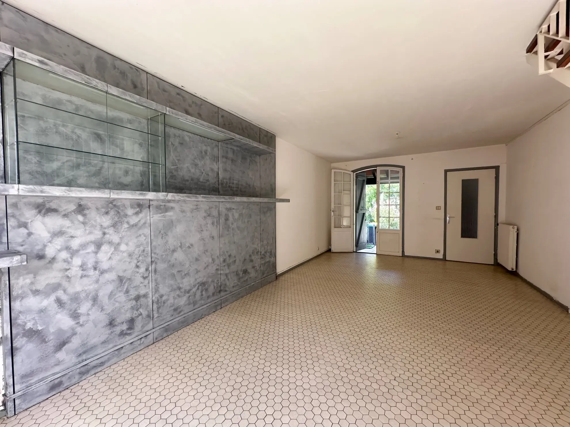 Villa 5 pièces avec garage et combles aménageables à Perpignan 
