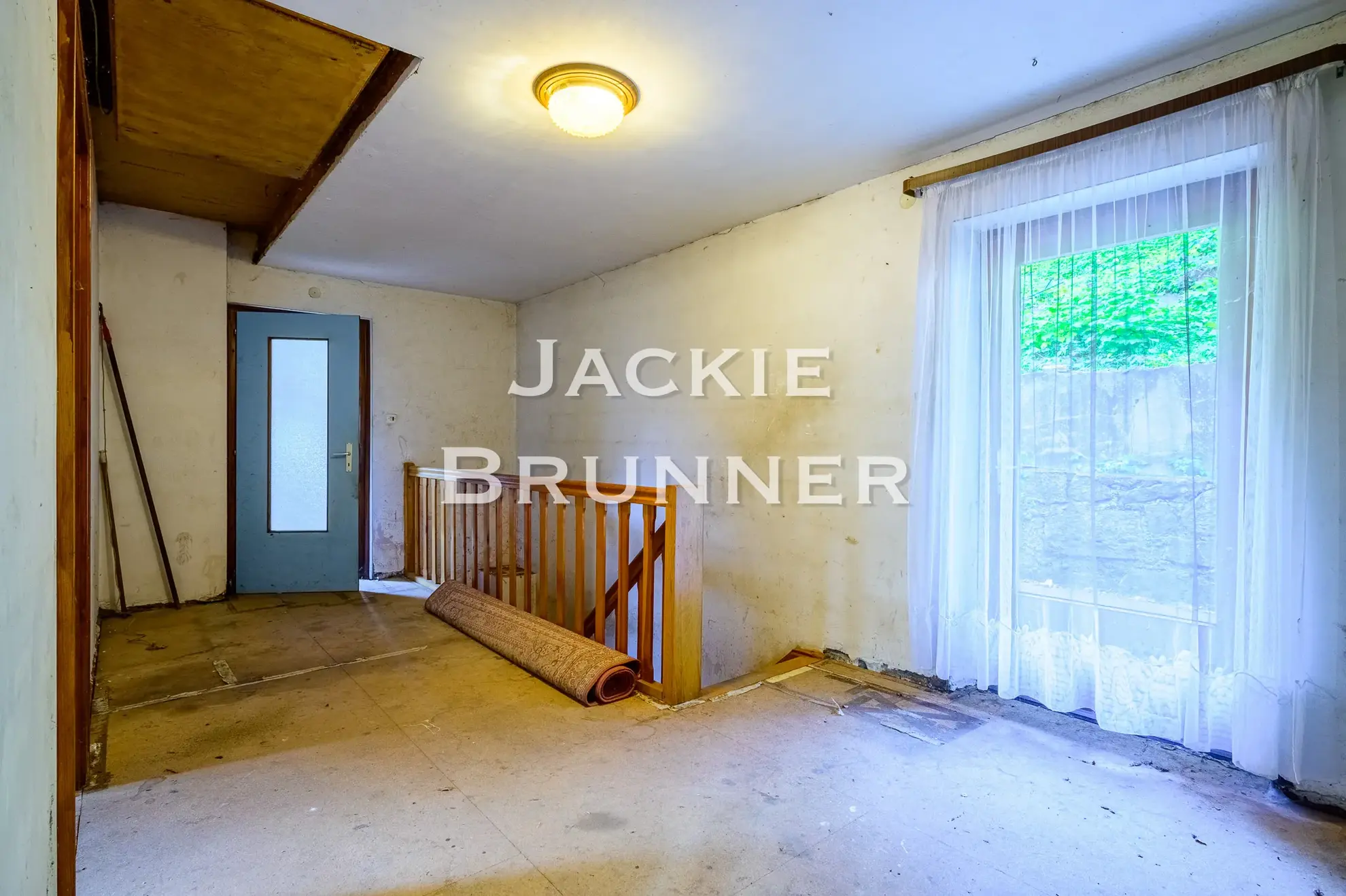 Maison individuelle à Saint-Amarin Hautesurs à rénover avec jardin et garage 