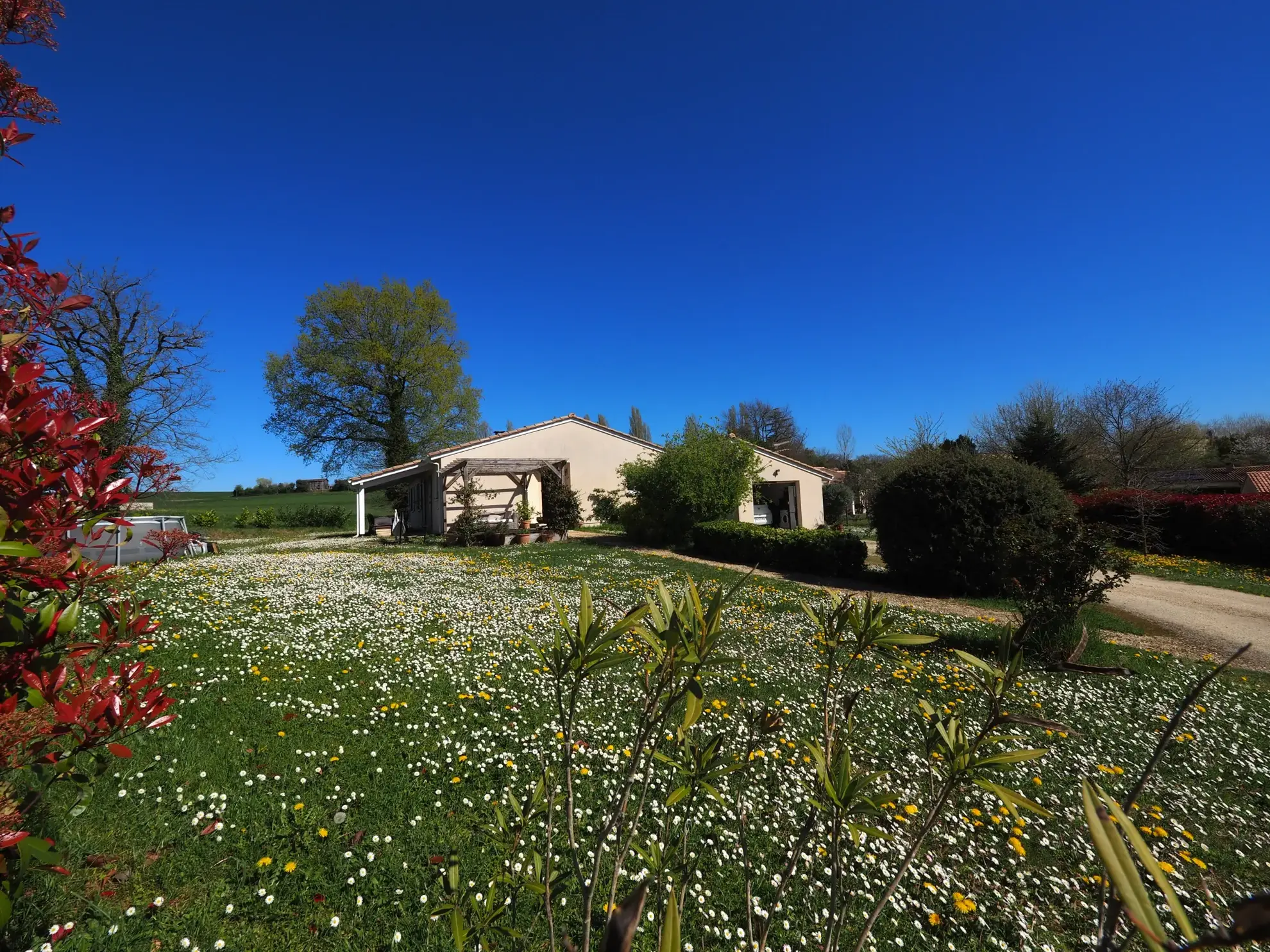 Maison 3 chambres à Puyserampion – Cadre agréable et convivial