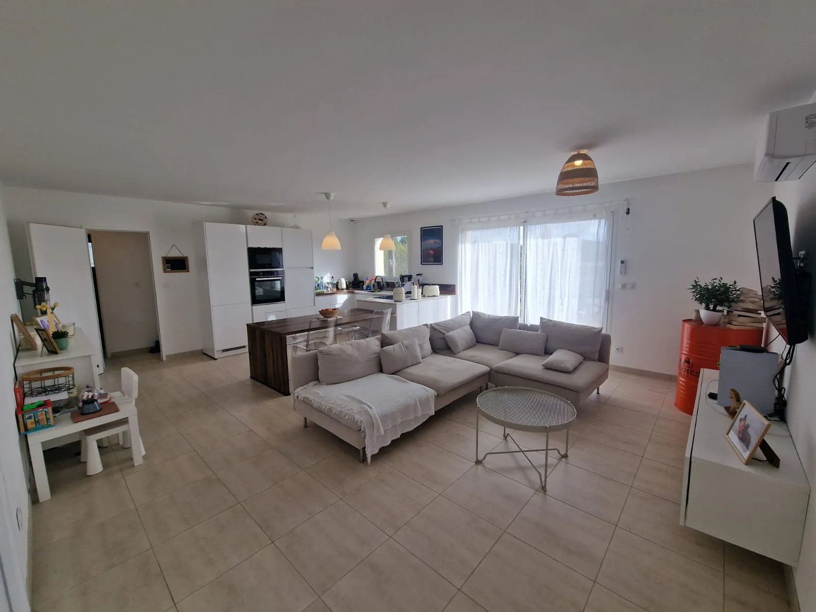 Maison neuve T4 à Villemoustaussou près de Carcassonne avec terrasse et confort moderne 