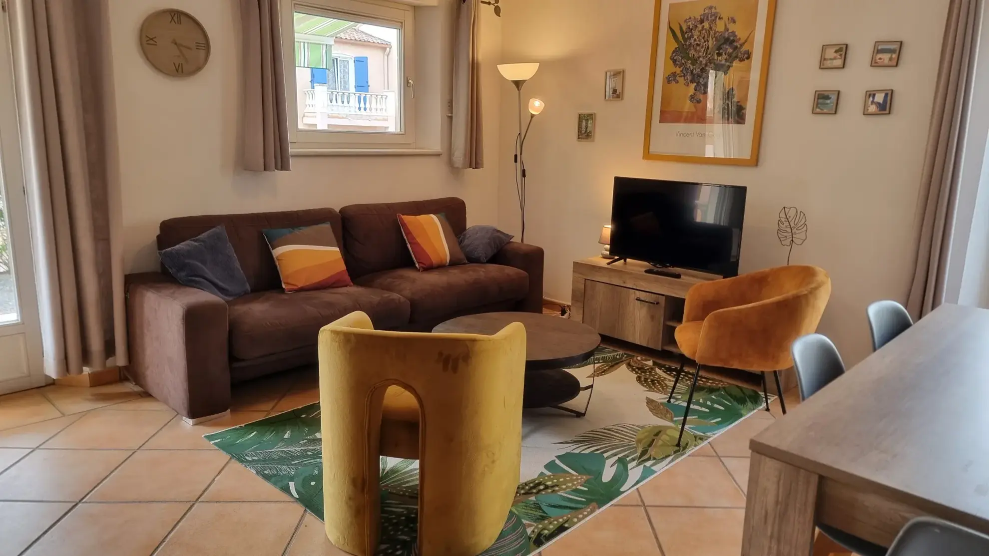 Maison provençale de 73 m² avec 3 chambres à Vidauban, domaine sécurisé avec piscine et services, idéal investissement locatif 
