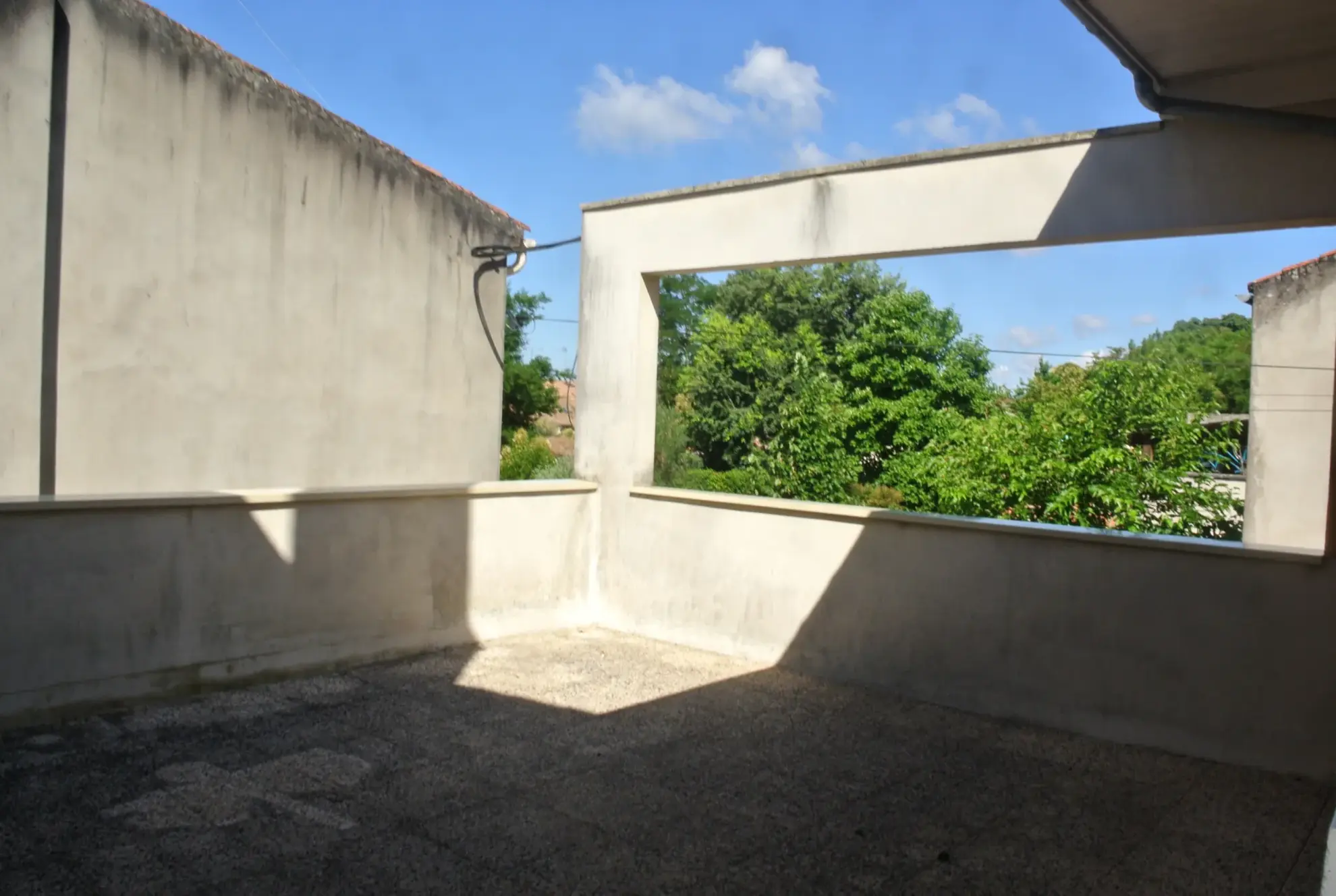 Maison à vendre en plein centre de Marmande avec terrasse et garage 