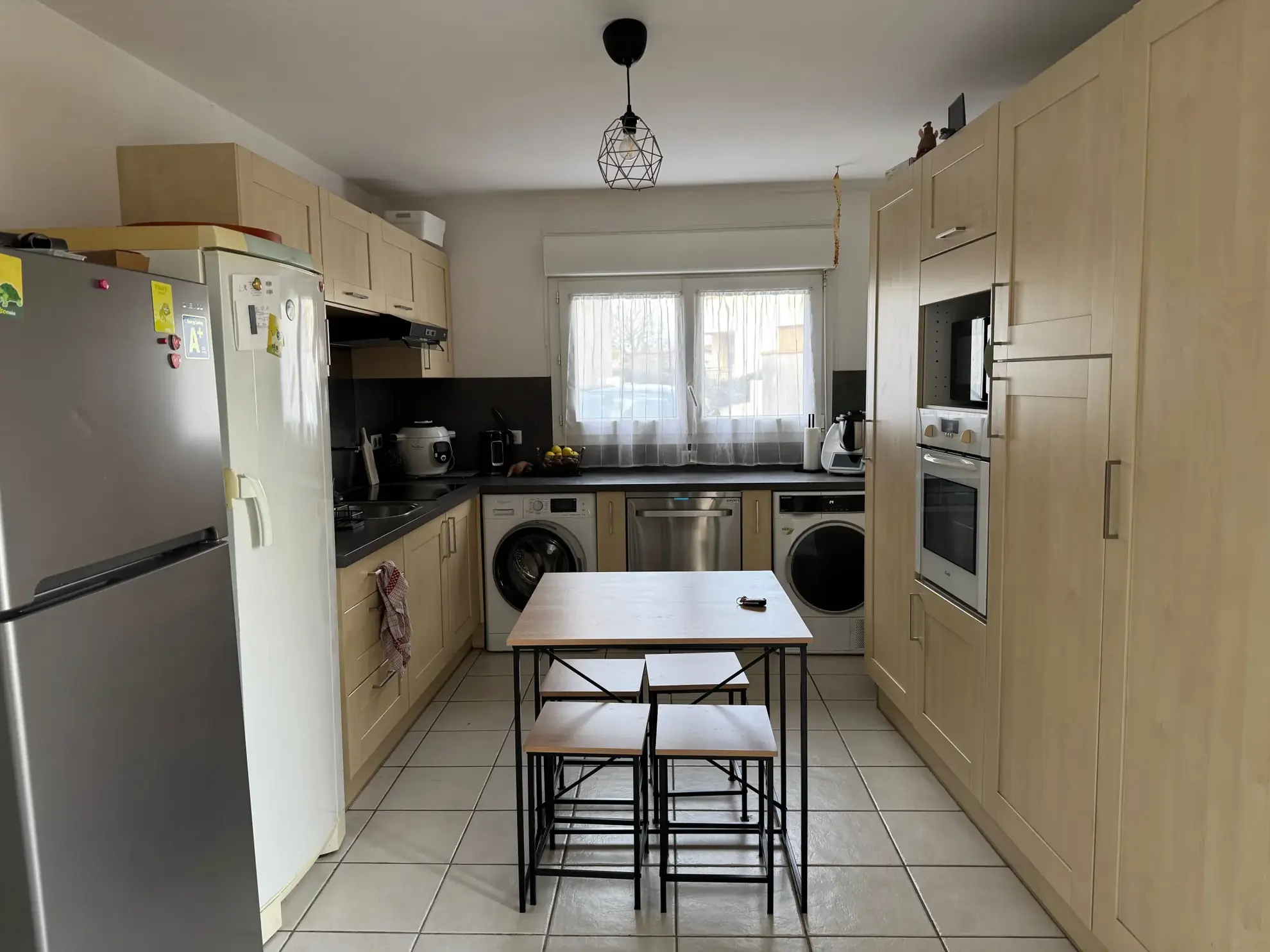 Charmante maison de ville de 3 chambres à Saint Jean d'Hermine, secteur calme 