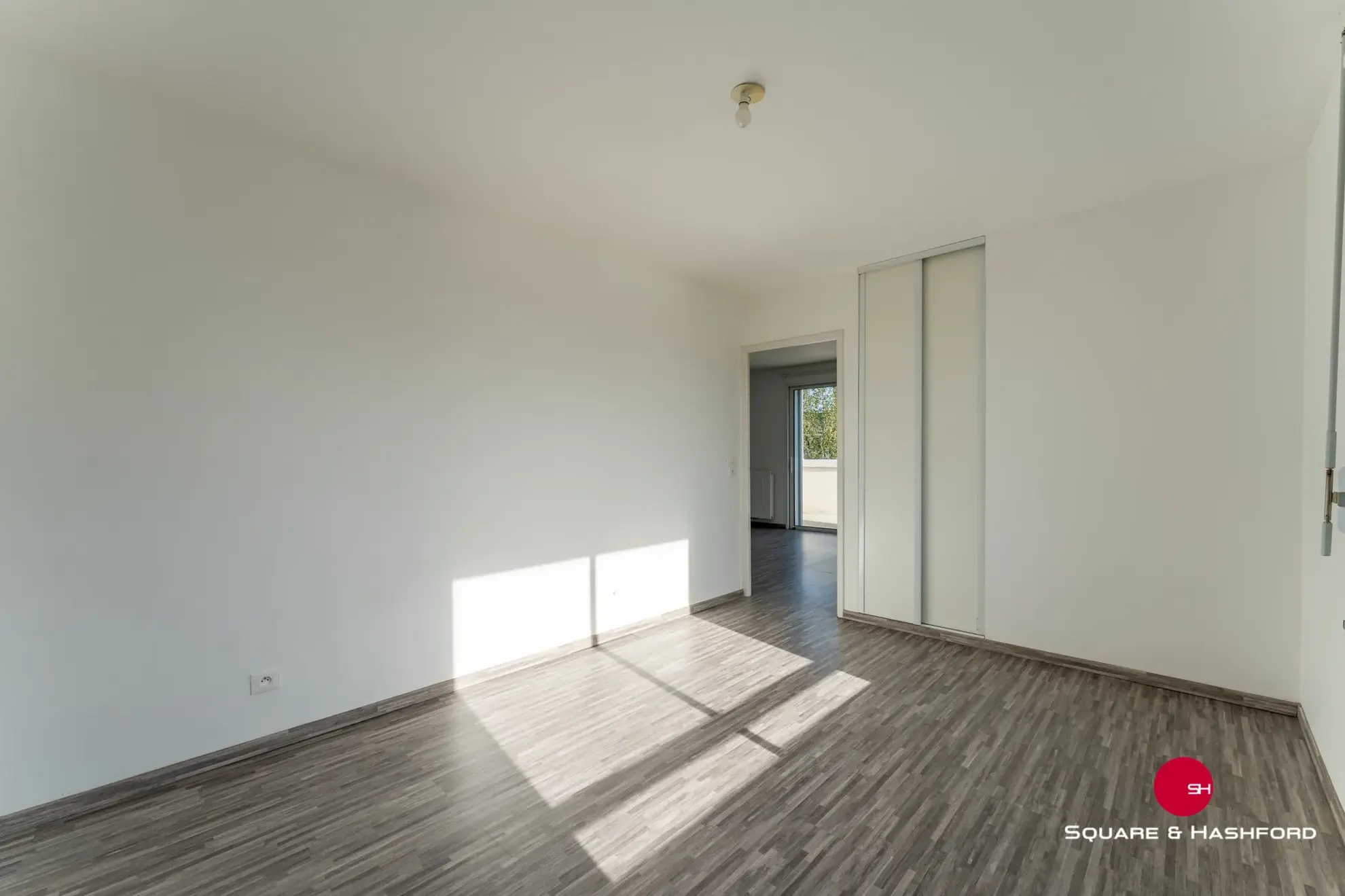 Appartement lumineux de 45 m² avec terrasse à Bègles, idéalement situé 