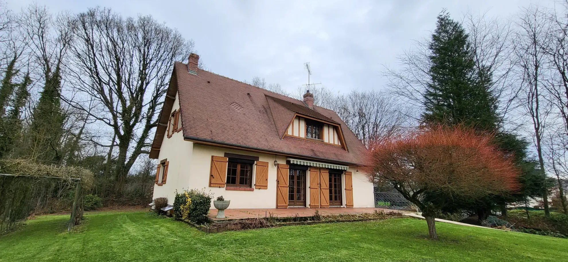 Maison familiale de 129 m² avec jardin à Flamanville, proche d’Yvetot