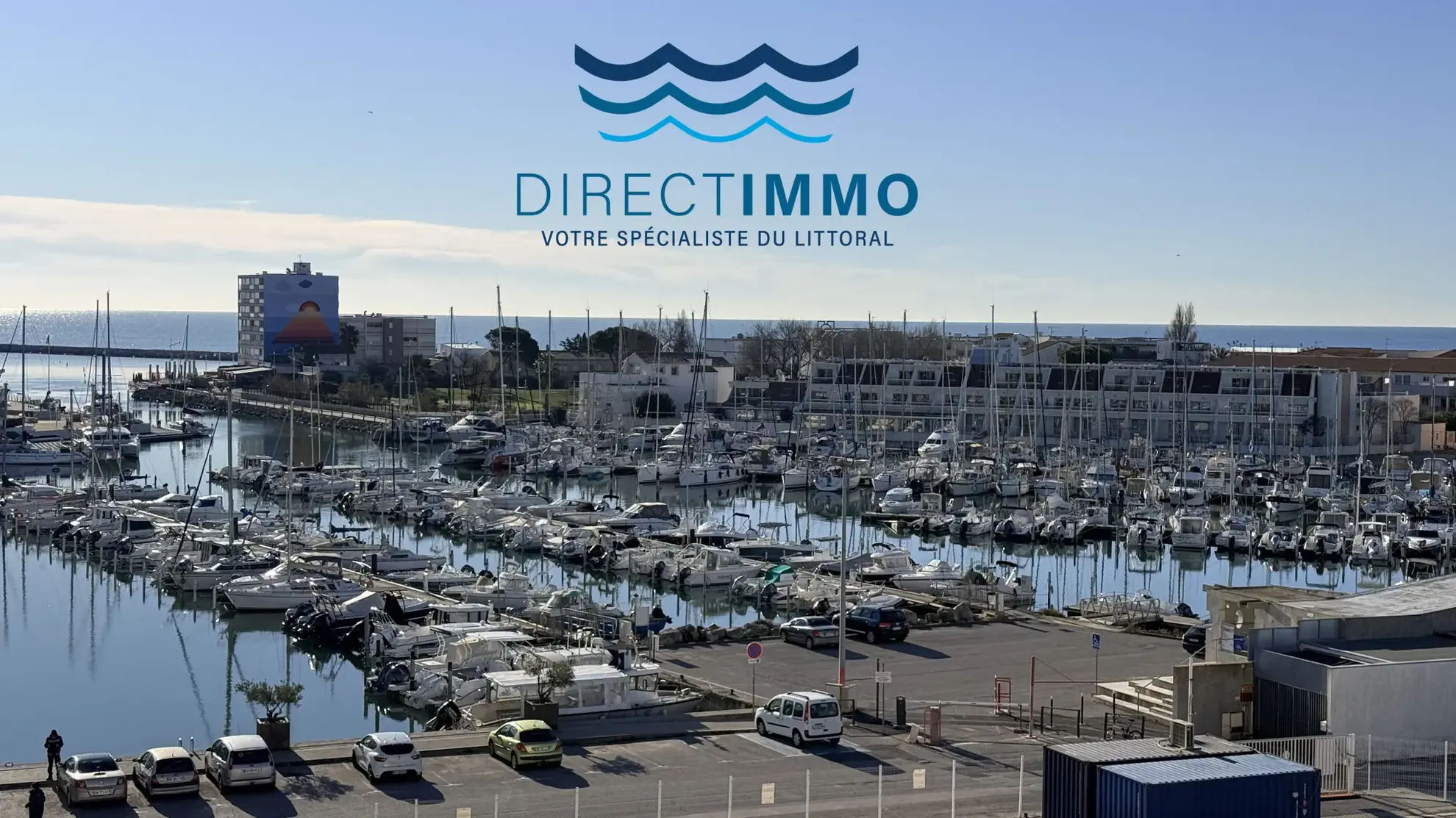 Studio cabine à Carnon-Plage avec vue sur port et mer, parking privé