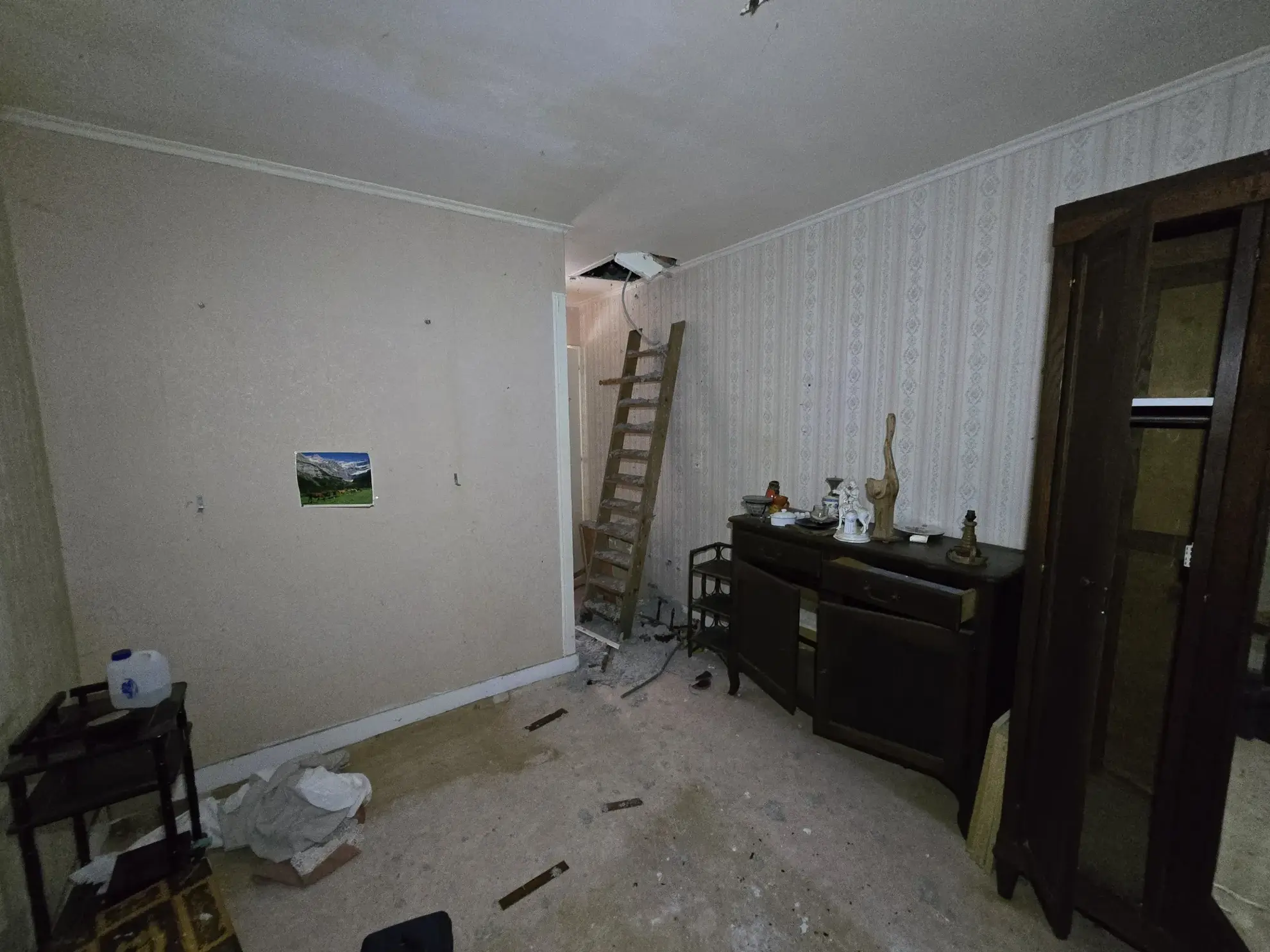 Maison de plain-pied avec jardin, garages et dépendances à Rouillac (16170) 