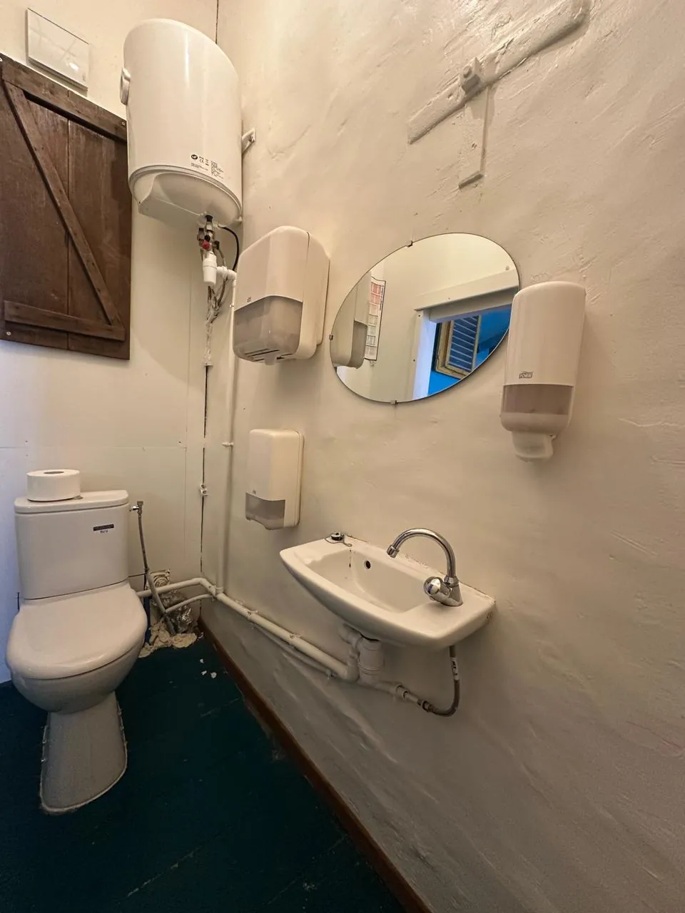 Maison rénovée en centre-ville de Fort de France pour usage professionnel ou habitation 