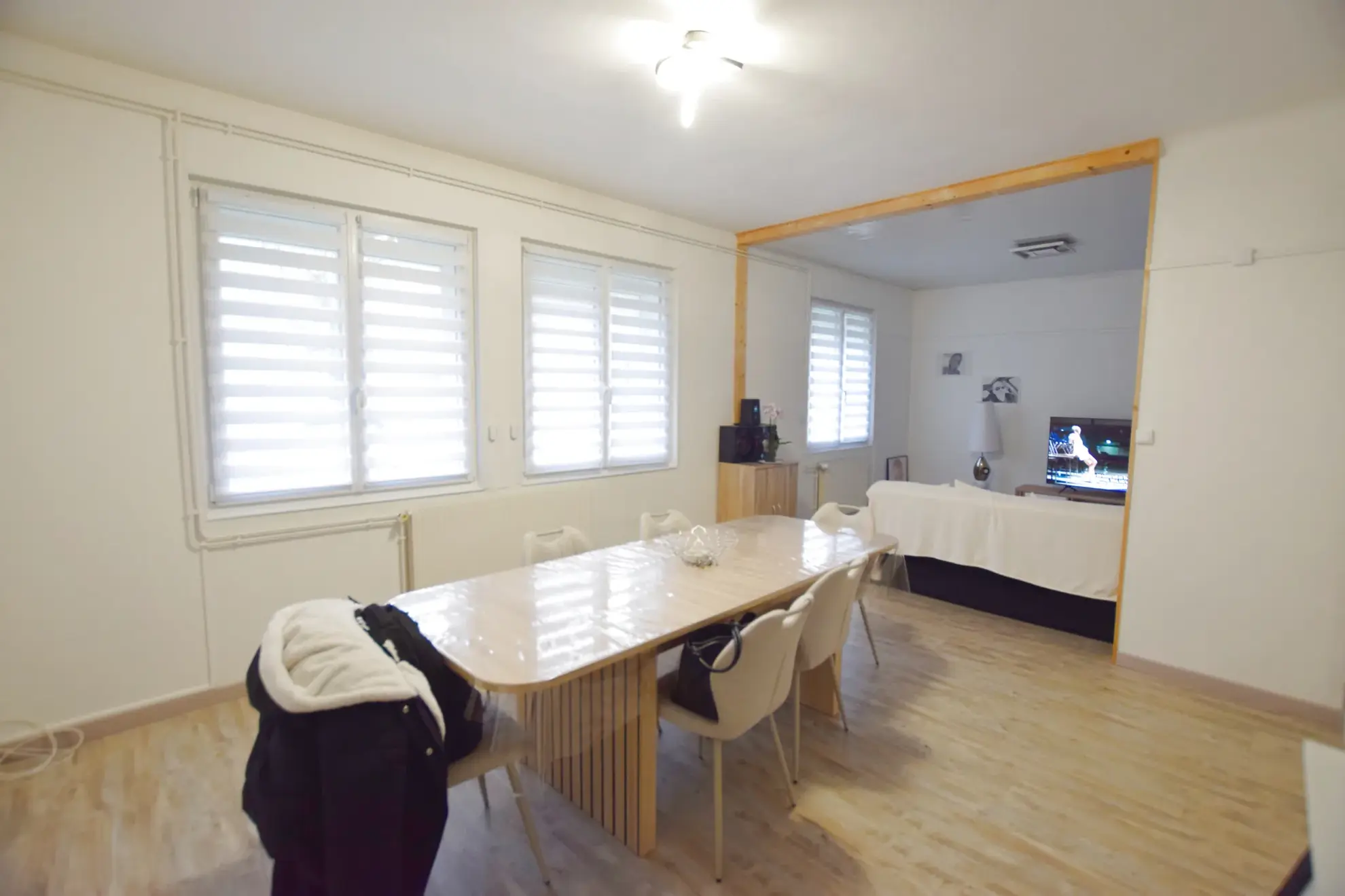 Bel appartement F4 rénové à Grand-Charmont, proche commerces et verdure 