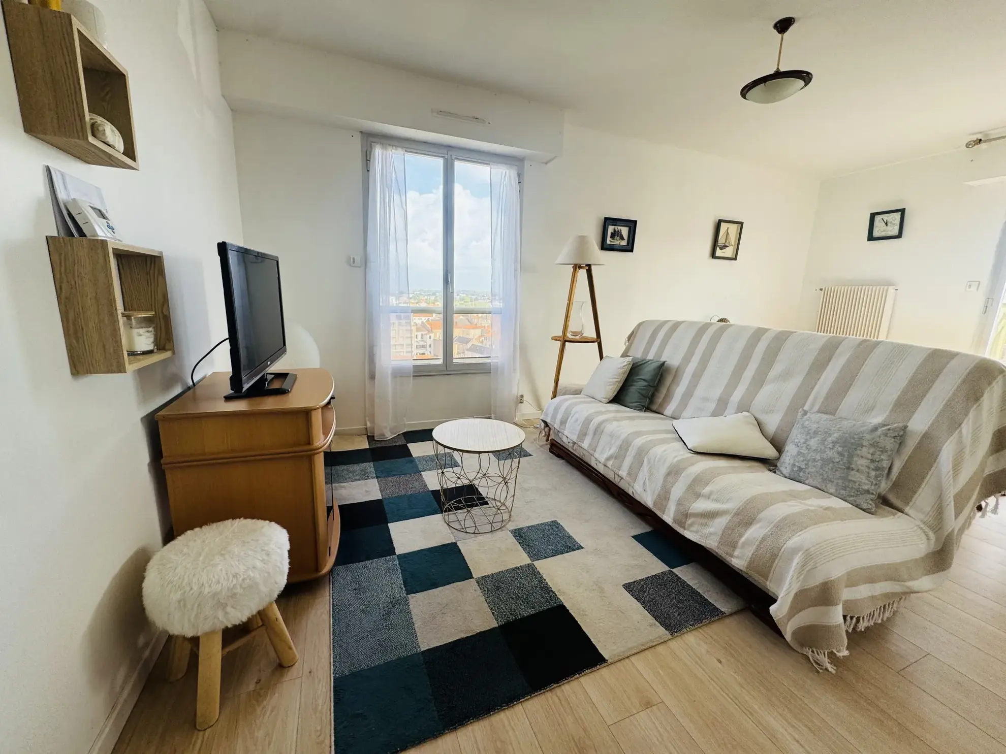 Achat appartement T2 de 39 m² avec cave sur le remblai des Sables d'Olonne 
