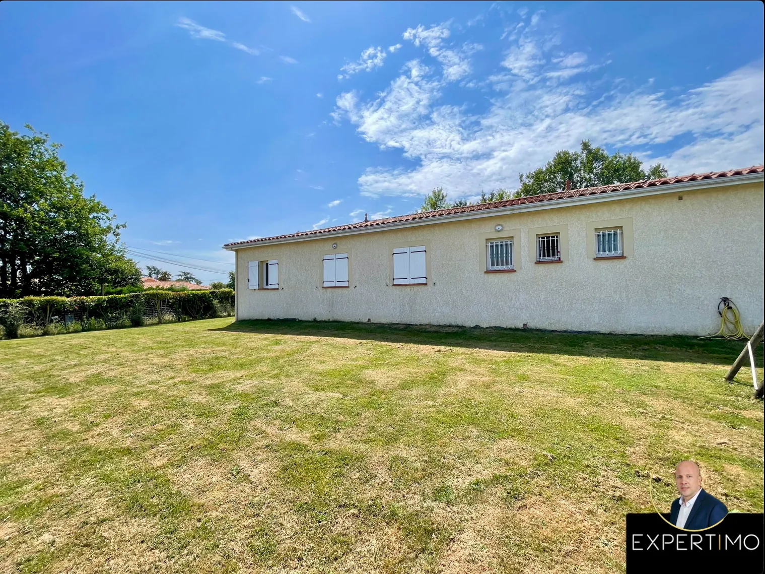 Maison familiale 126m² de plain-pied à Negrepelisse avec garage et jardin 