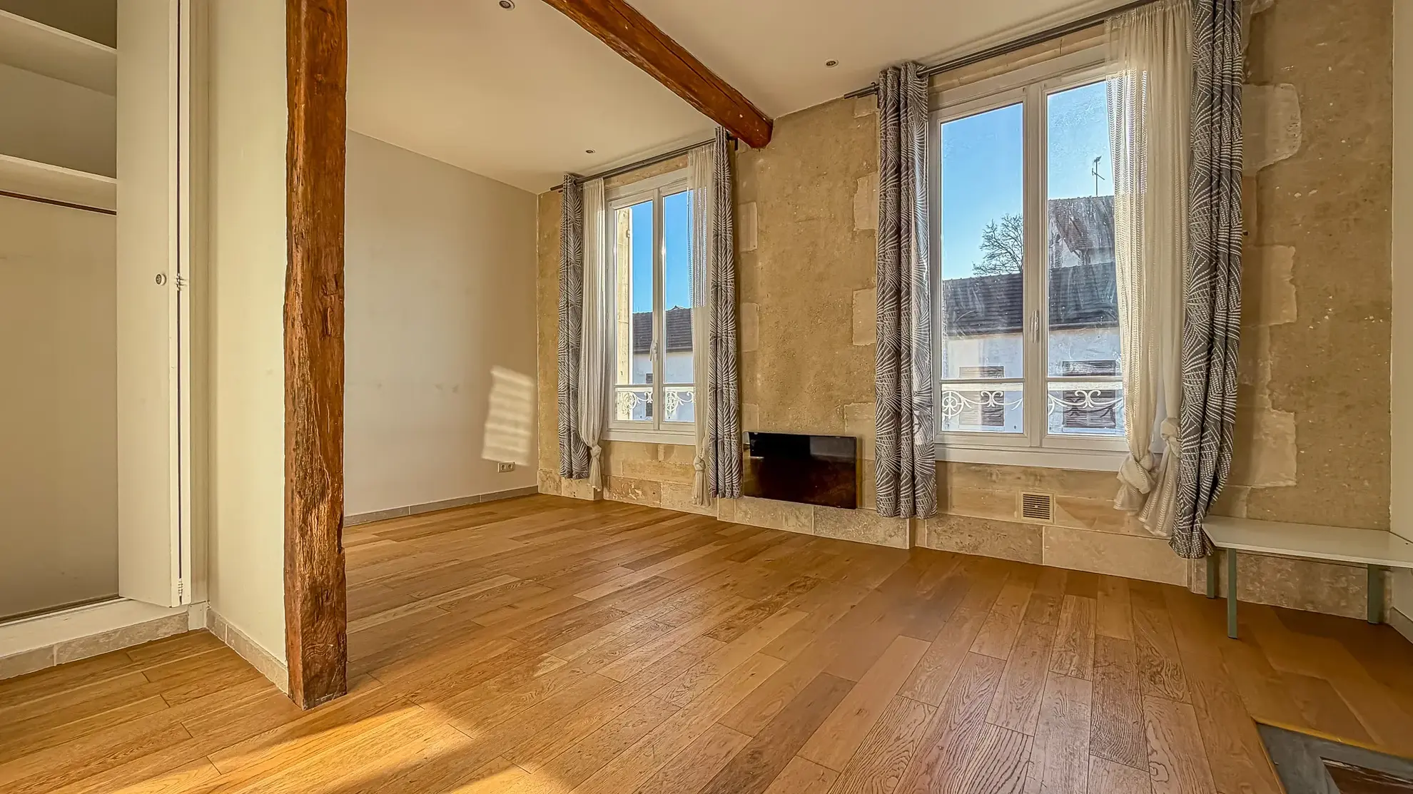 À vendre : studio de 28,50 m² au centre de Chantilly, proche gare et commodités 