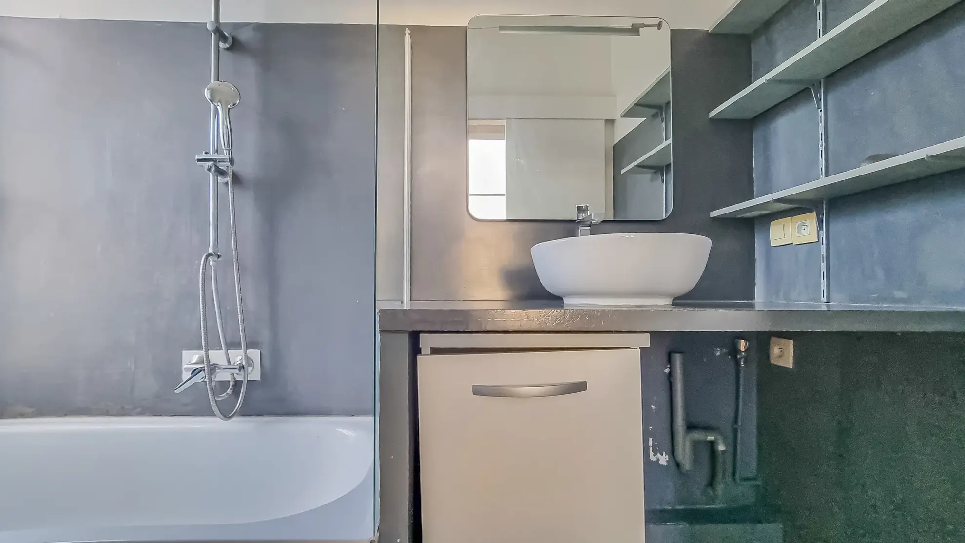 À vendre : studio de 28,50 m² au centre de Chantilly, proche gare et commodités 