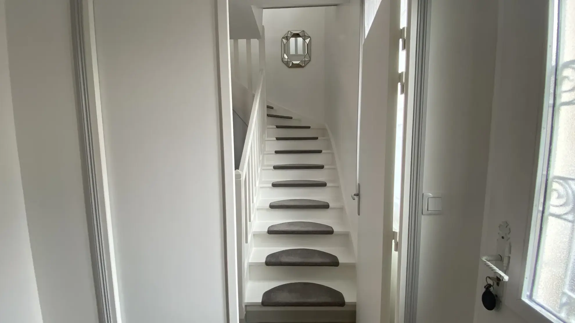 Maison rénovée de 120 m² avec garage et cour à Saint Quentin 