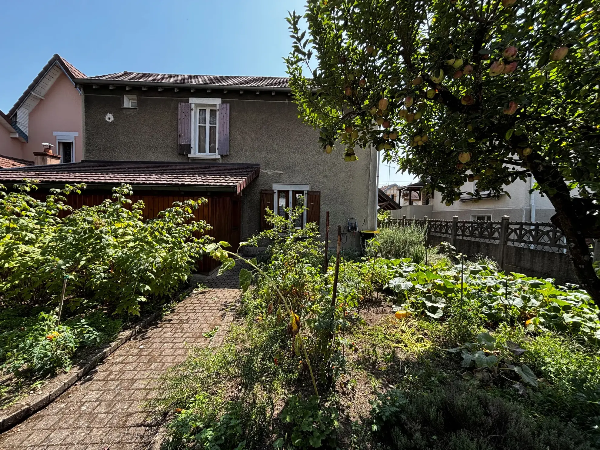 Immeuble de rapport à Montbéliard proche du centre-ville avec 3 appartements loués