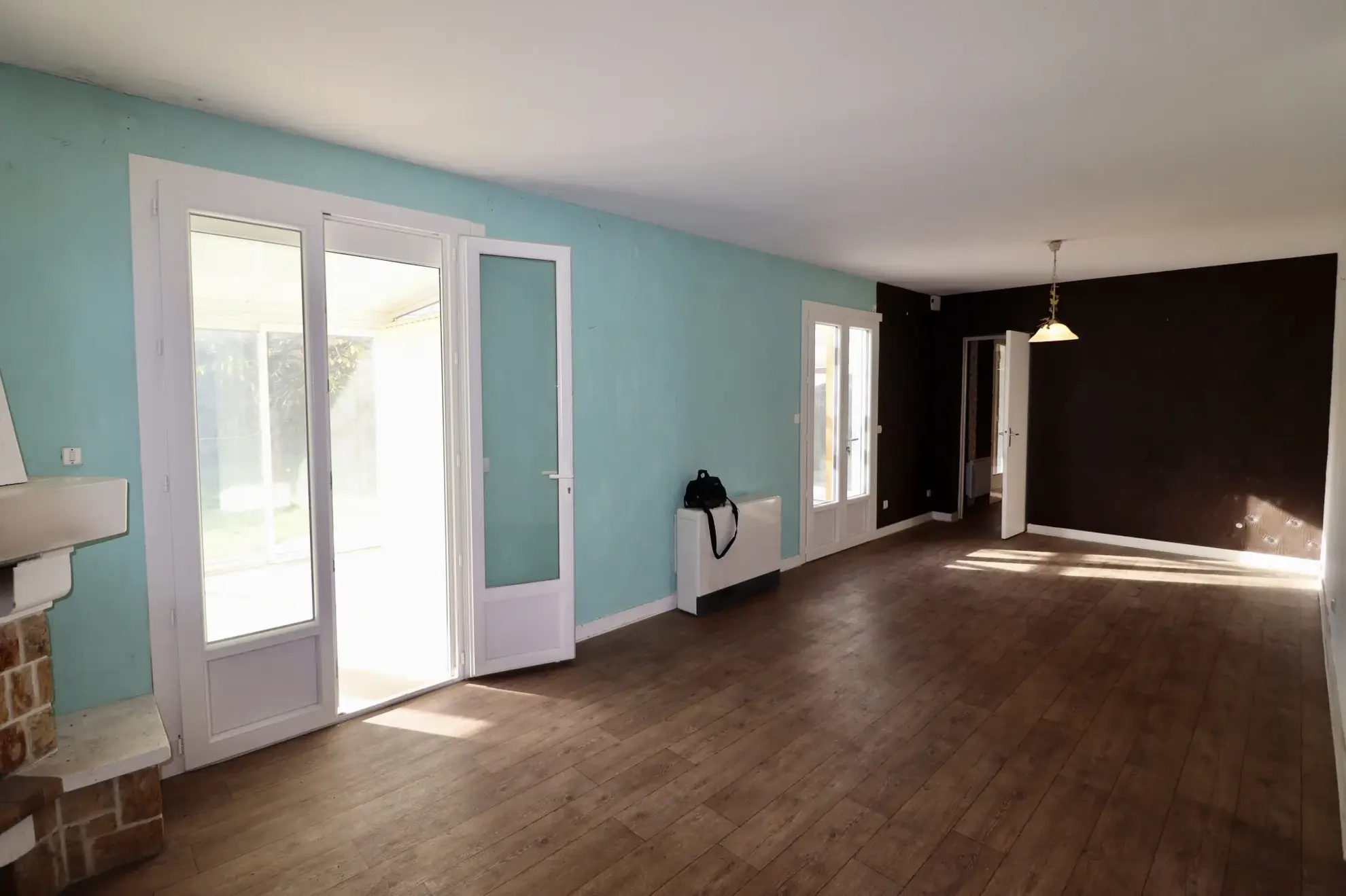 Maison de plain-pied à Semussac proche Royan, jardin et vérandas, idéale pour famille ou retraités 