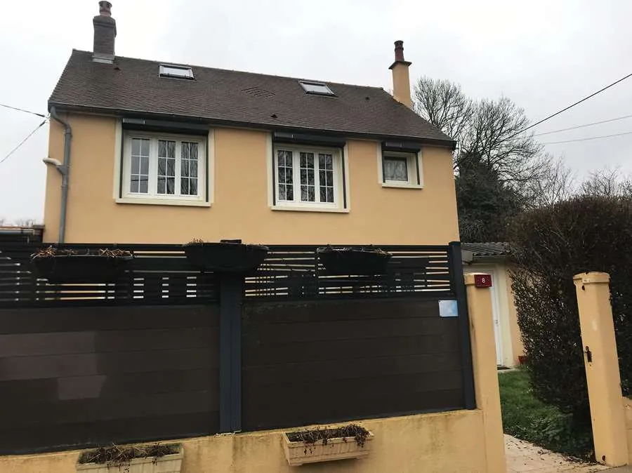 Maison de campagne habitable de suite à Varzy - 87 m² avec garage et jardin 