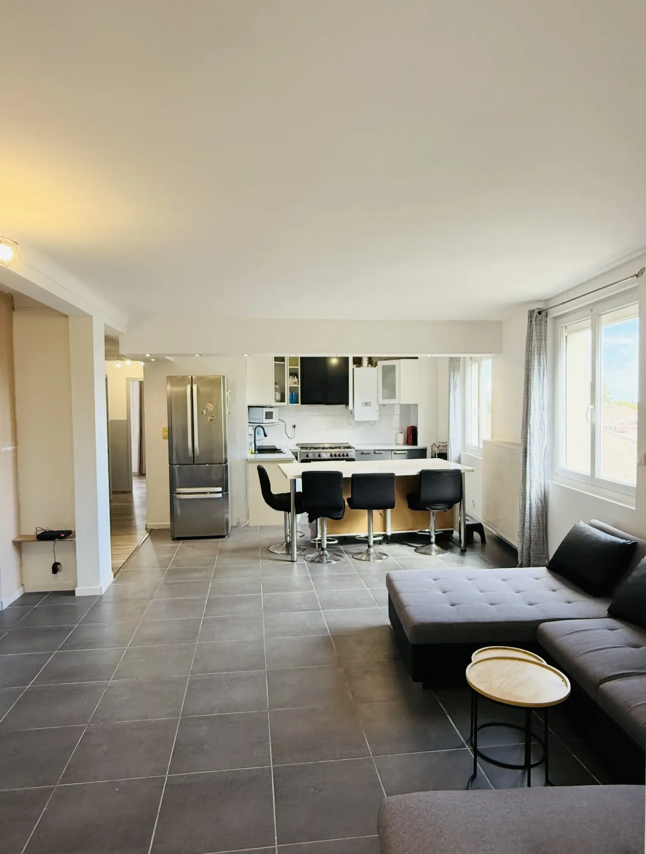 Bel appartement 5 pièces de 118m² à Lunel proche gare et commodités