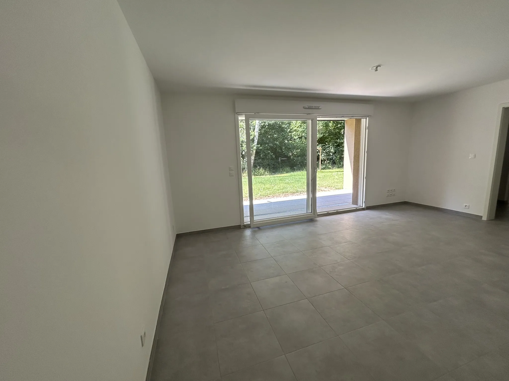 Appartement neuf 63 m² avec grand jardin à Norroy-le-Veneur 