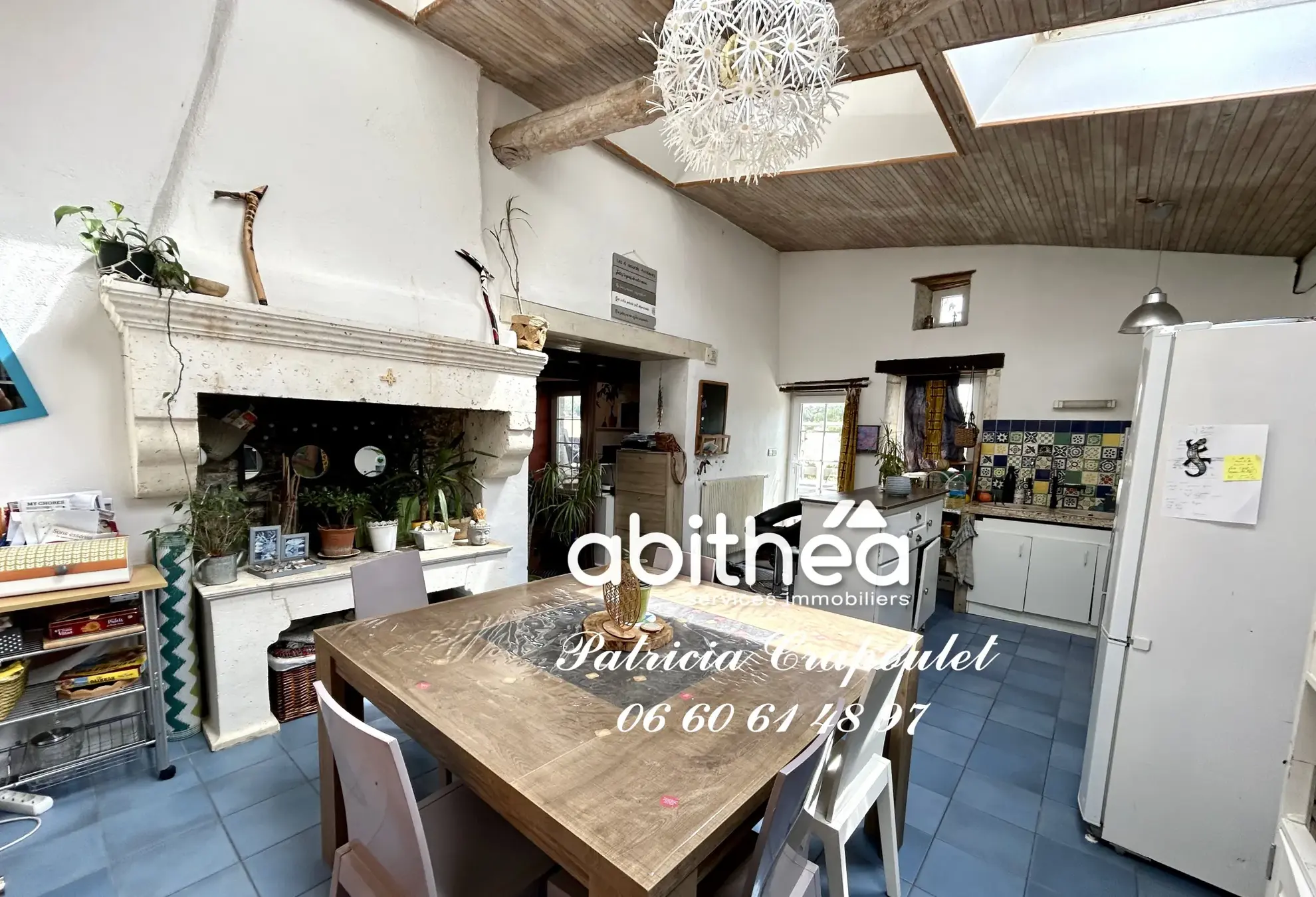 Superbe maison en pierre de 154 m² à Brie, proche d'Angoulême 