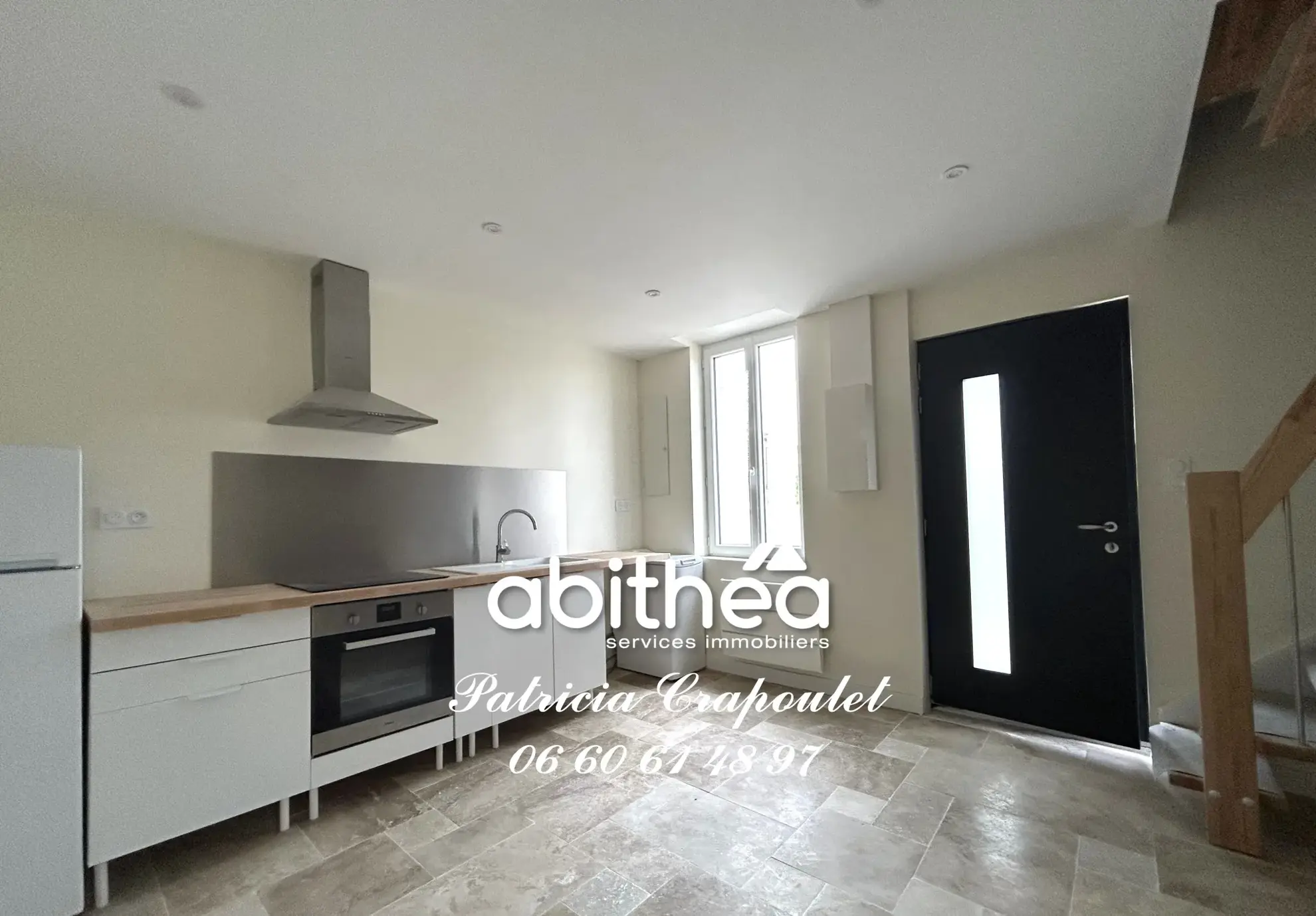 Maison de ville entièrement rénovée avec jardin à Angoulême, 73 m²