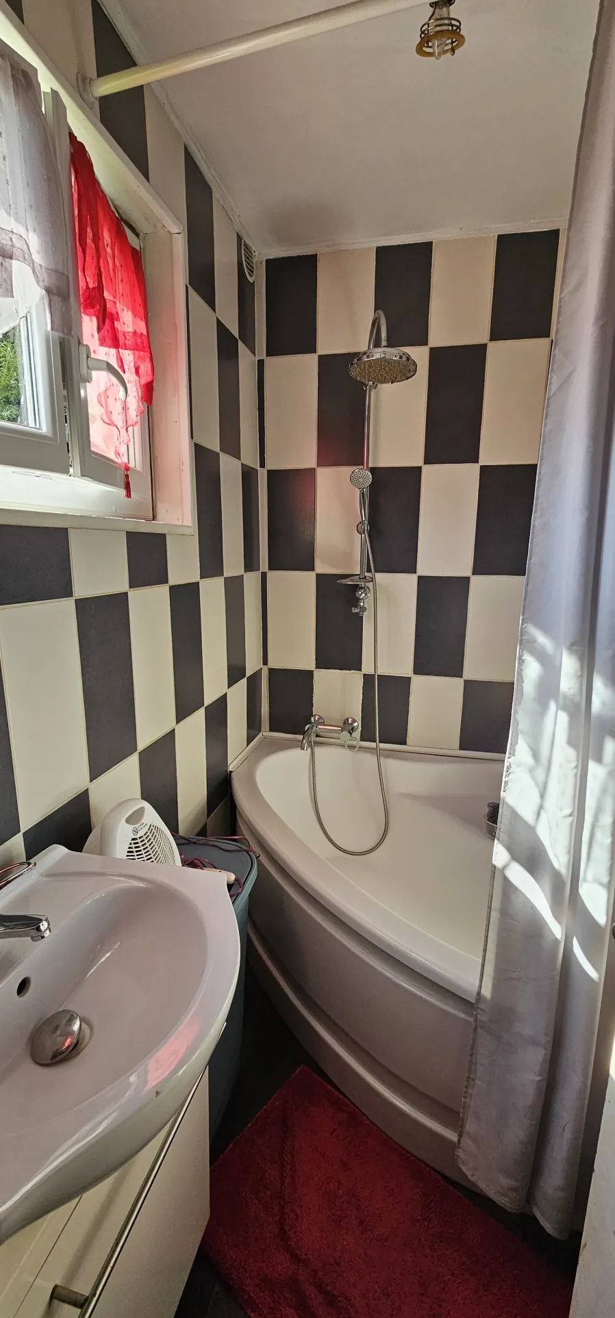 Belle maison indépendante de 71 m² avec grand terrain à proximité de Clamecy 