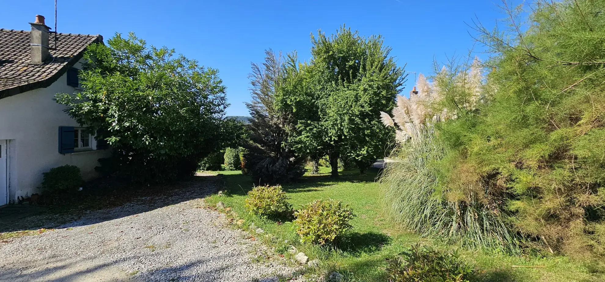 Belle maison indépendante de 71 m² avec grand terrain à proximité de Clamecy 