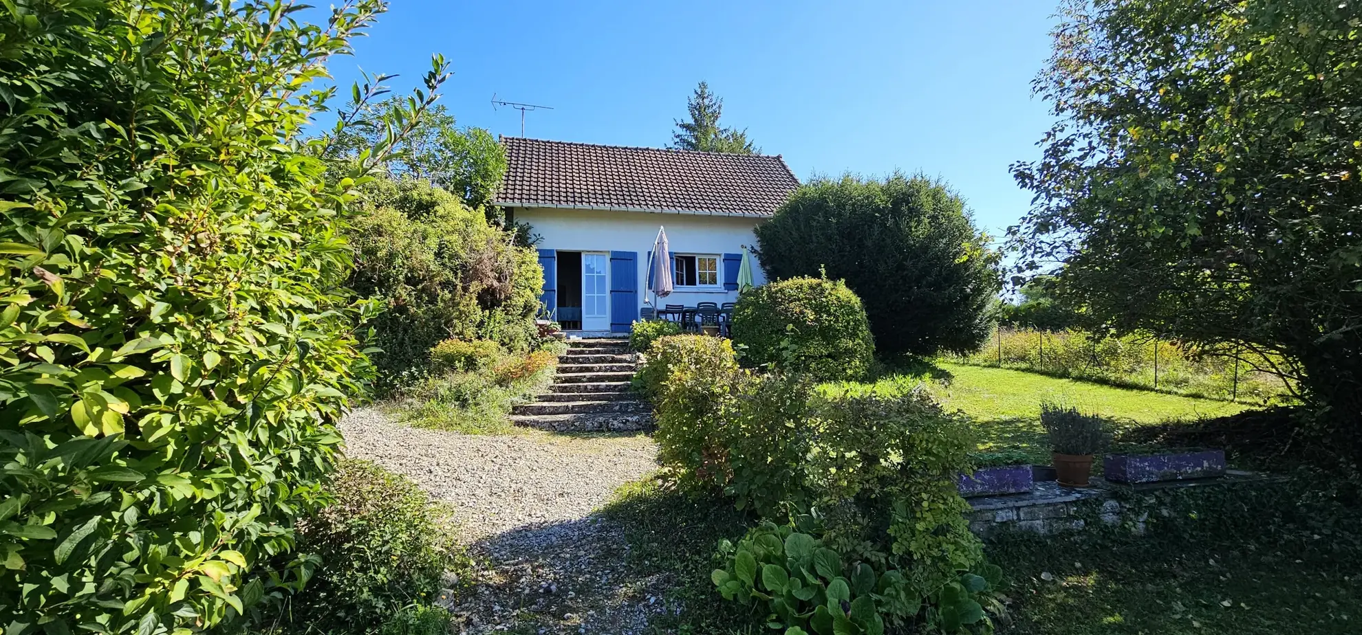 Belle maison indépendante de 71 m² avec grand terrain à proximité de Clamecy 