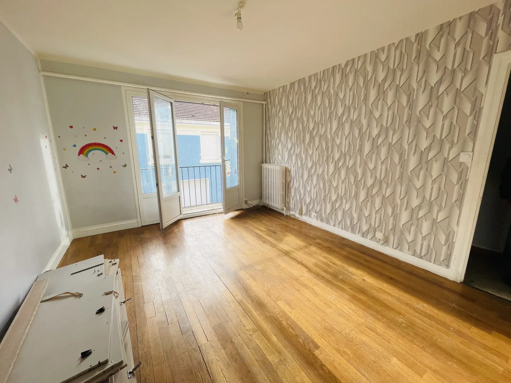 Appartement 3 pièces en centre-ville de Vichy avec parking sécurisé