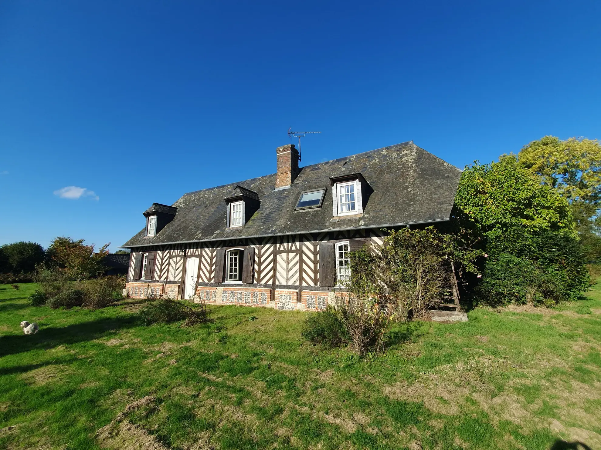 Belle maison normande à 5 min de Cormeilles avec jardin de 4410 m² 