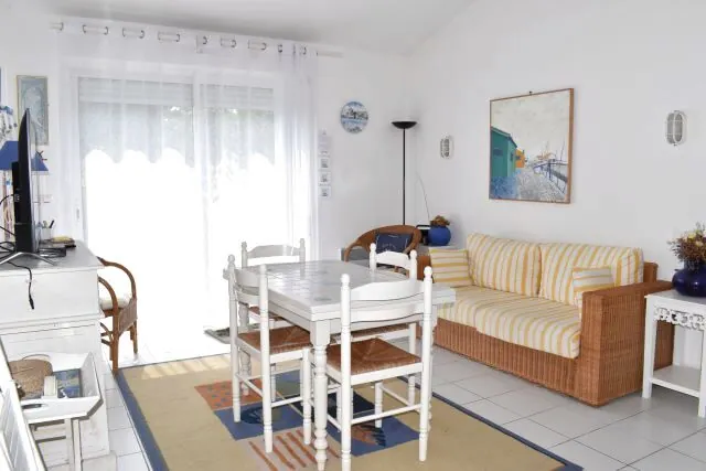 Maison de vacances lumineuse à Dolus d'Oléron, proche de la plage et des commerces 