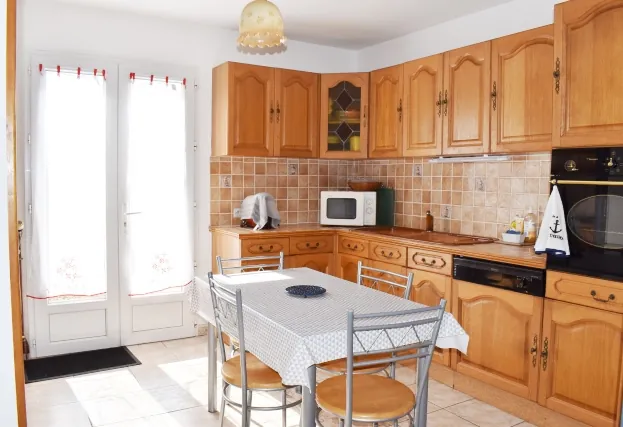 Maison de plain-pied à vendre à La Bree-les-Bains - 3 chambres, garage, calme, proche plage 