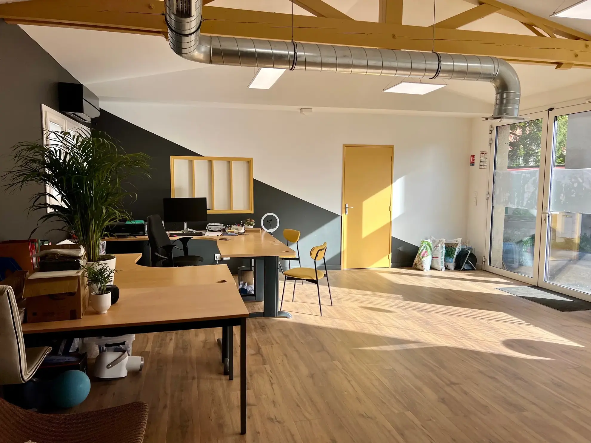 Local commercial de 70 m² à vendre à Millau - Idéal activité professionnelle 