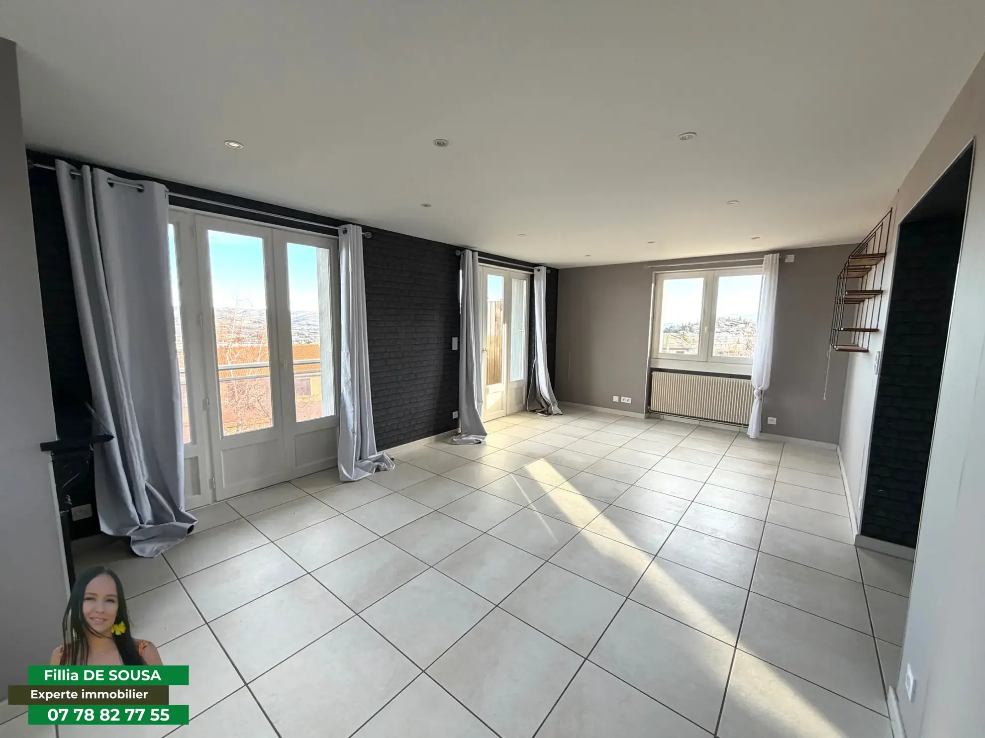 Appartement duplex F4 avec balcons, parking et cave à Saint-Étienne Villeboeuf 
