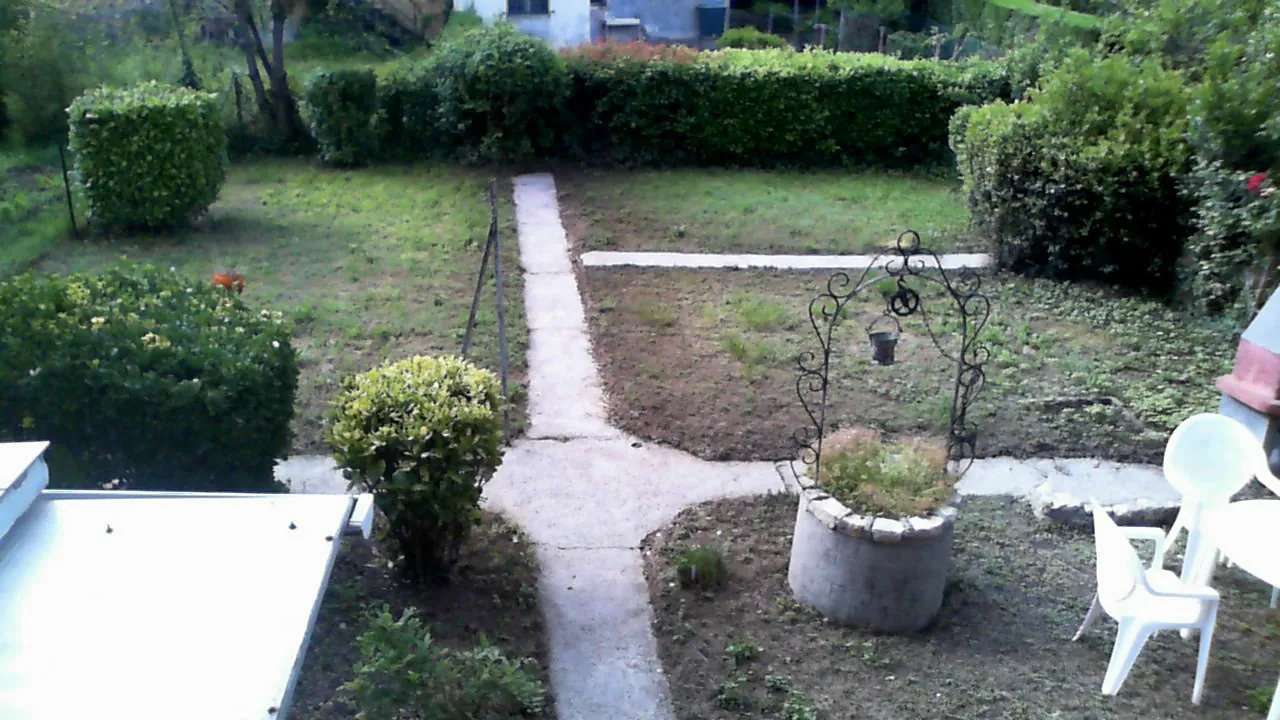 Maison avec studio à Sarlat - 90 m², proximité centre-ville, calme, à rénover 