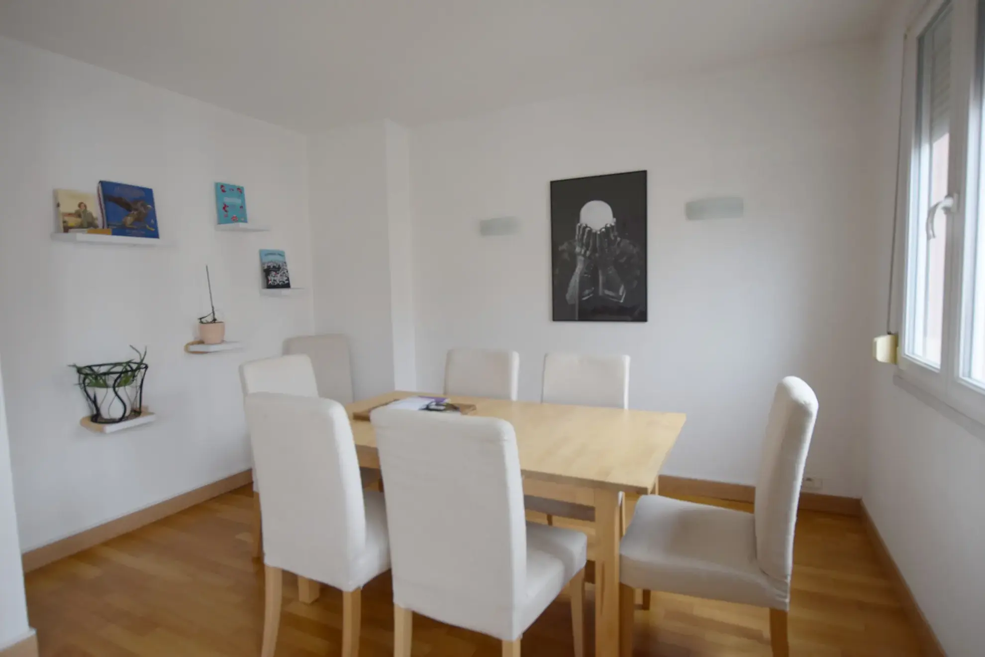 Appartement lumineux avec 3 chambres, loggia et balcon à Sochaux Vieux-Charmont 