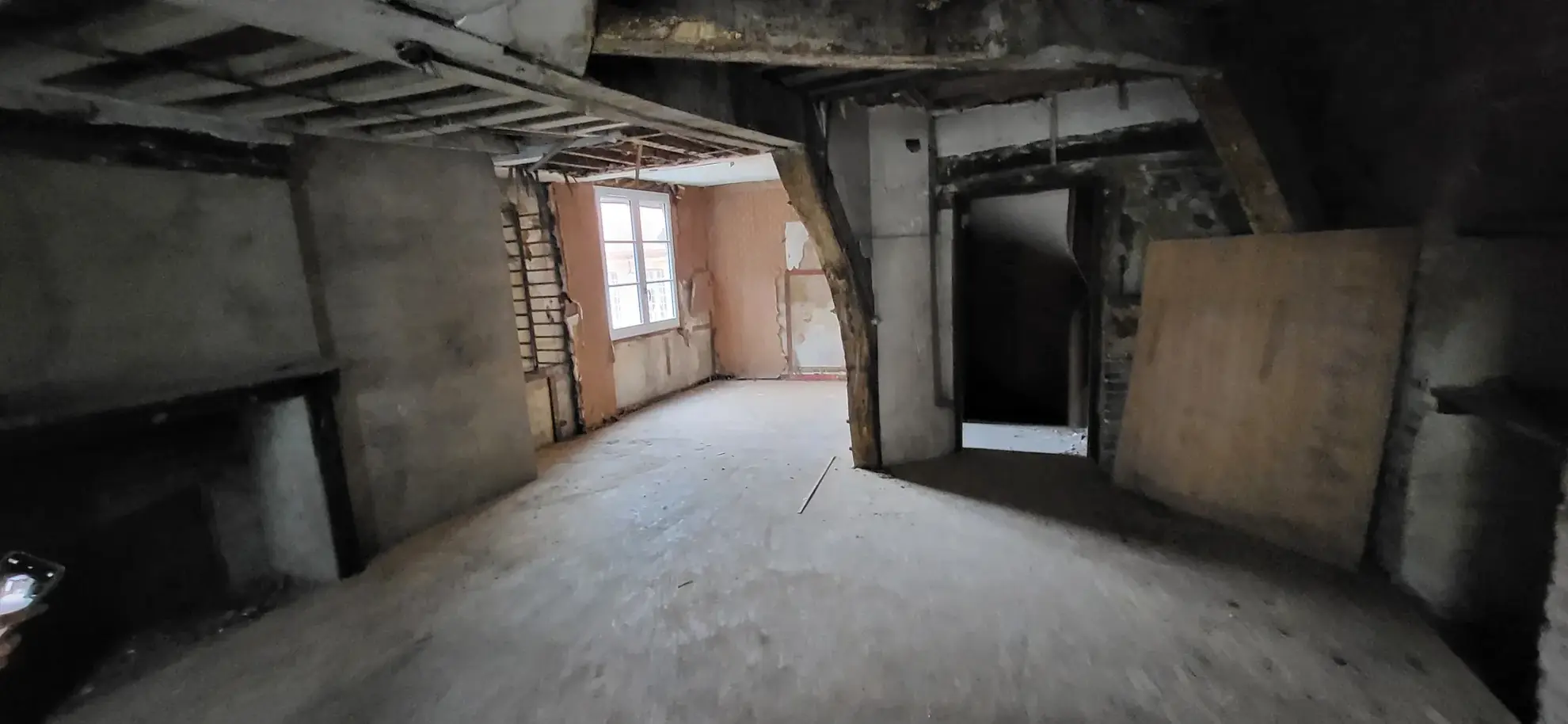Appartement à aménager en hyper-centre à Dieppe, 40-45 m² - Rare à la vente 