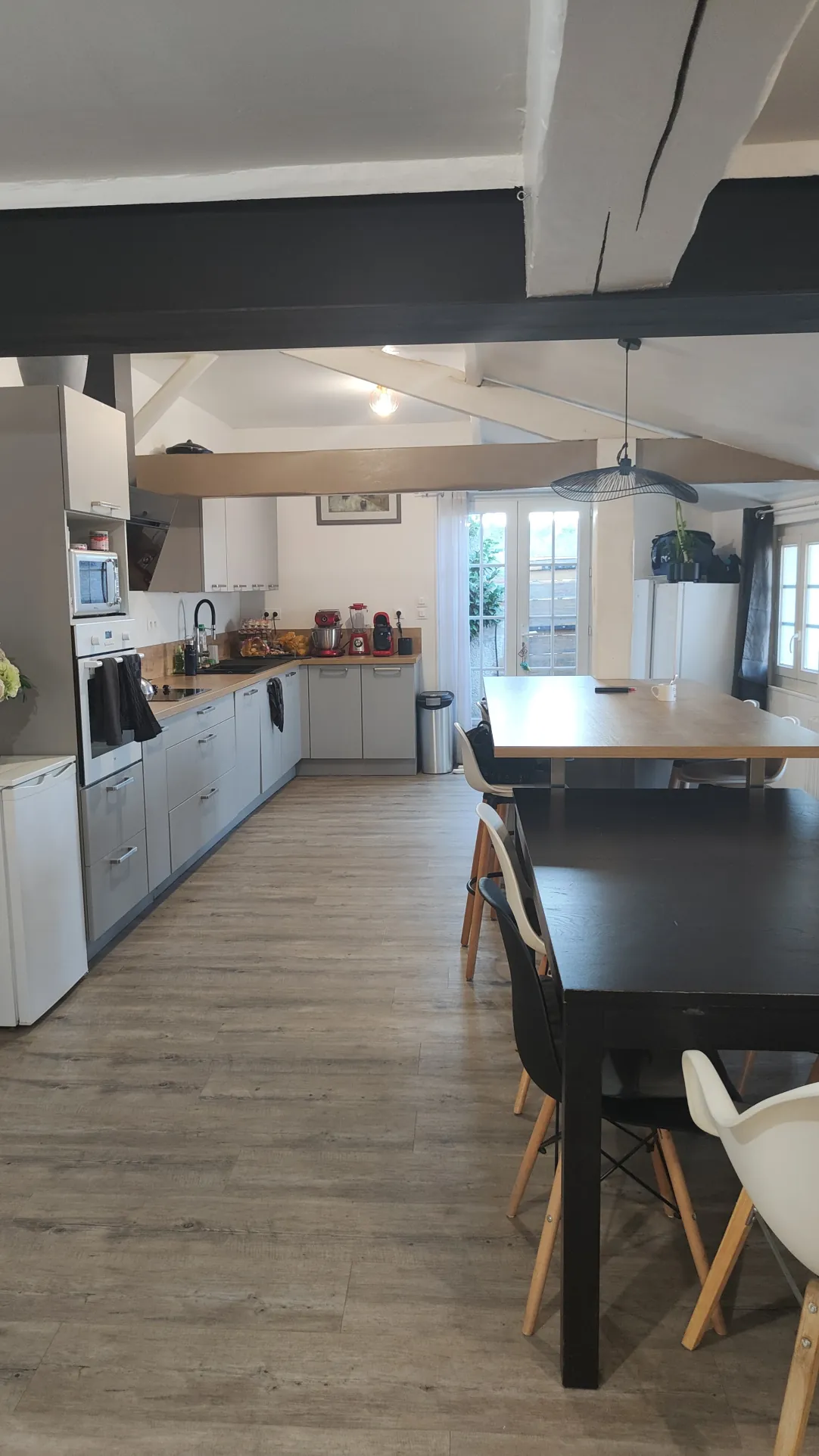 Maison en pierre avec 4 chambres, jardin et garage à Toulenne 