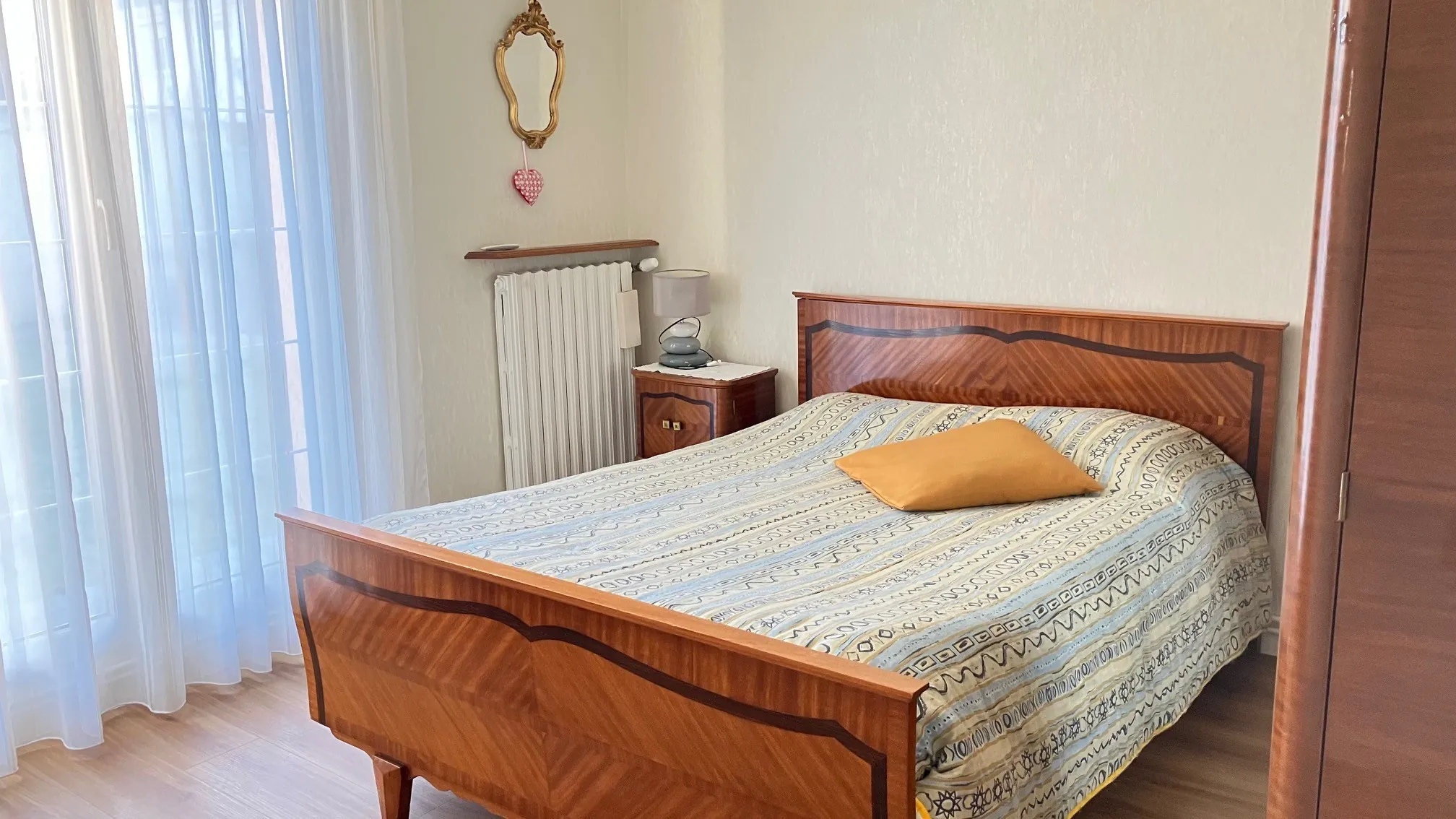 Maison de plain-pied avec 3 chambres et potentiel d'aménagement à Angers-Éventard 