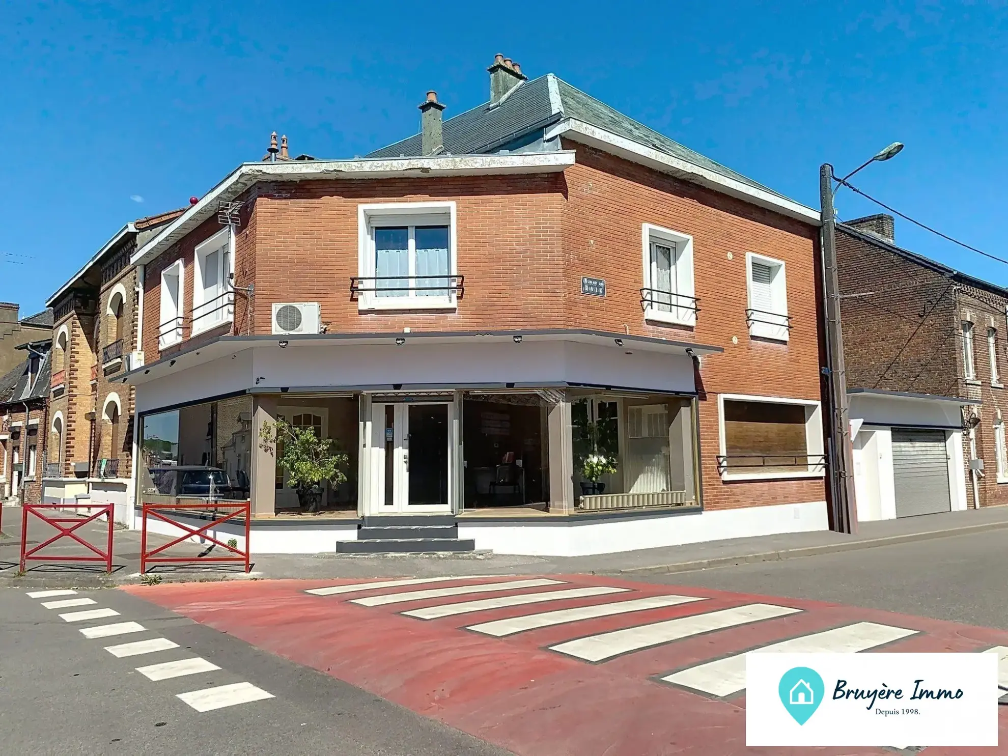 Immeuble à vendre à Hirson avec potentiel commercial et résidentiel