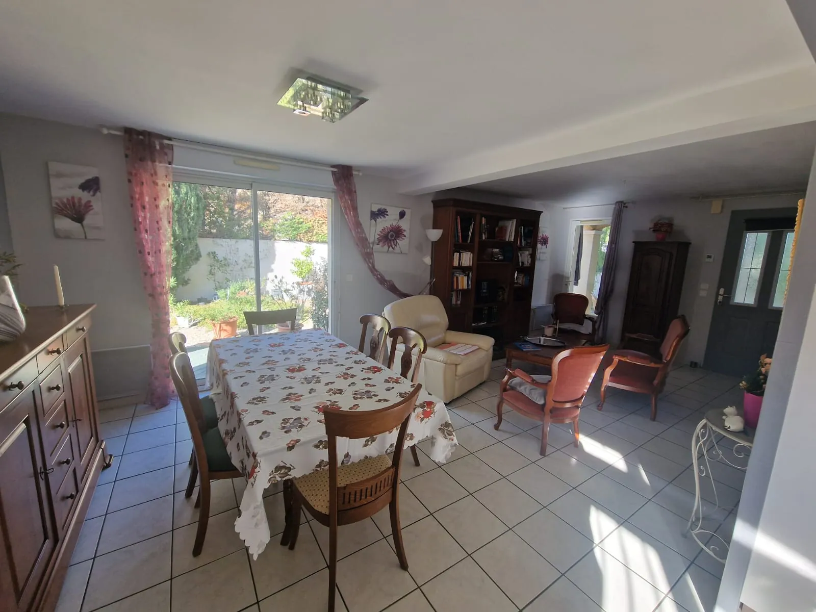 Charmante maison à Narbonne avec 3 chambres, garage et terrain piscinable 