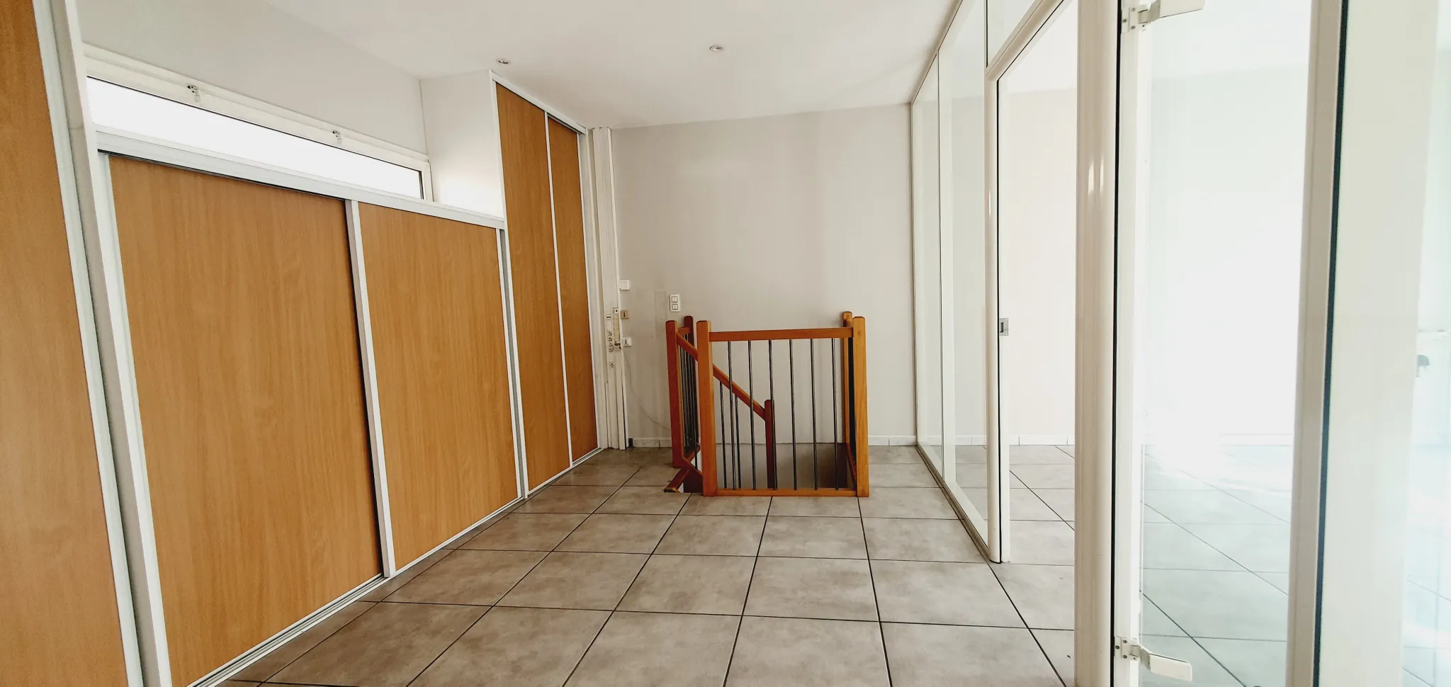 Local professionnel ou habitation de 60 m² en centre-ville de Nîmes 