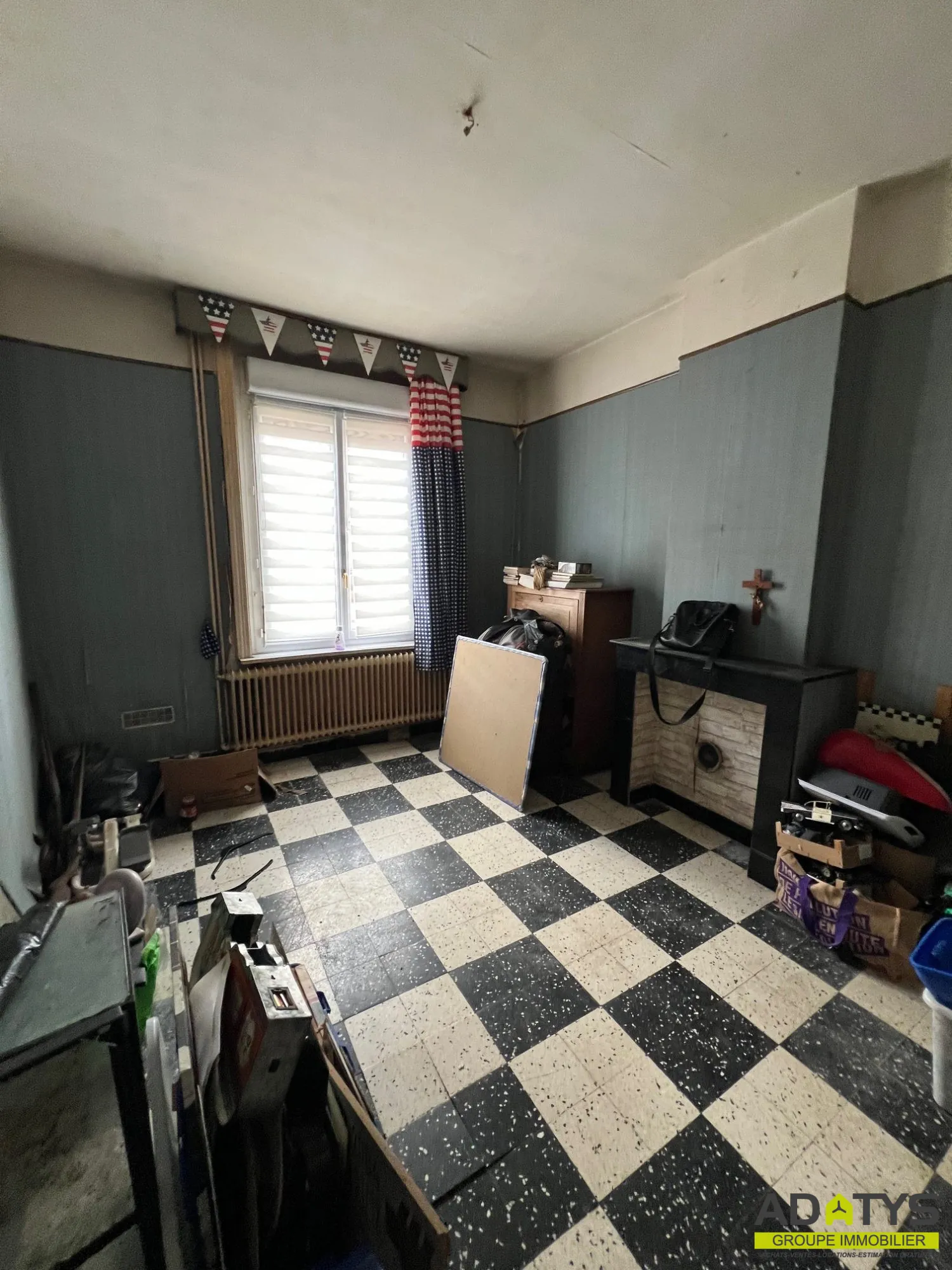 Maison à rénover à Corbehem avec 2 chambres, jardin et dépendances 