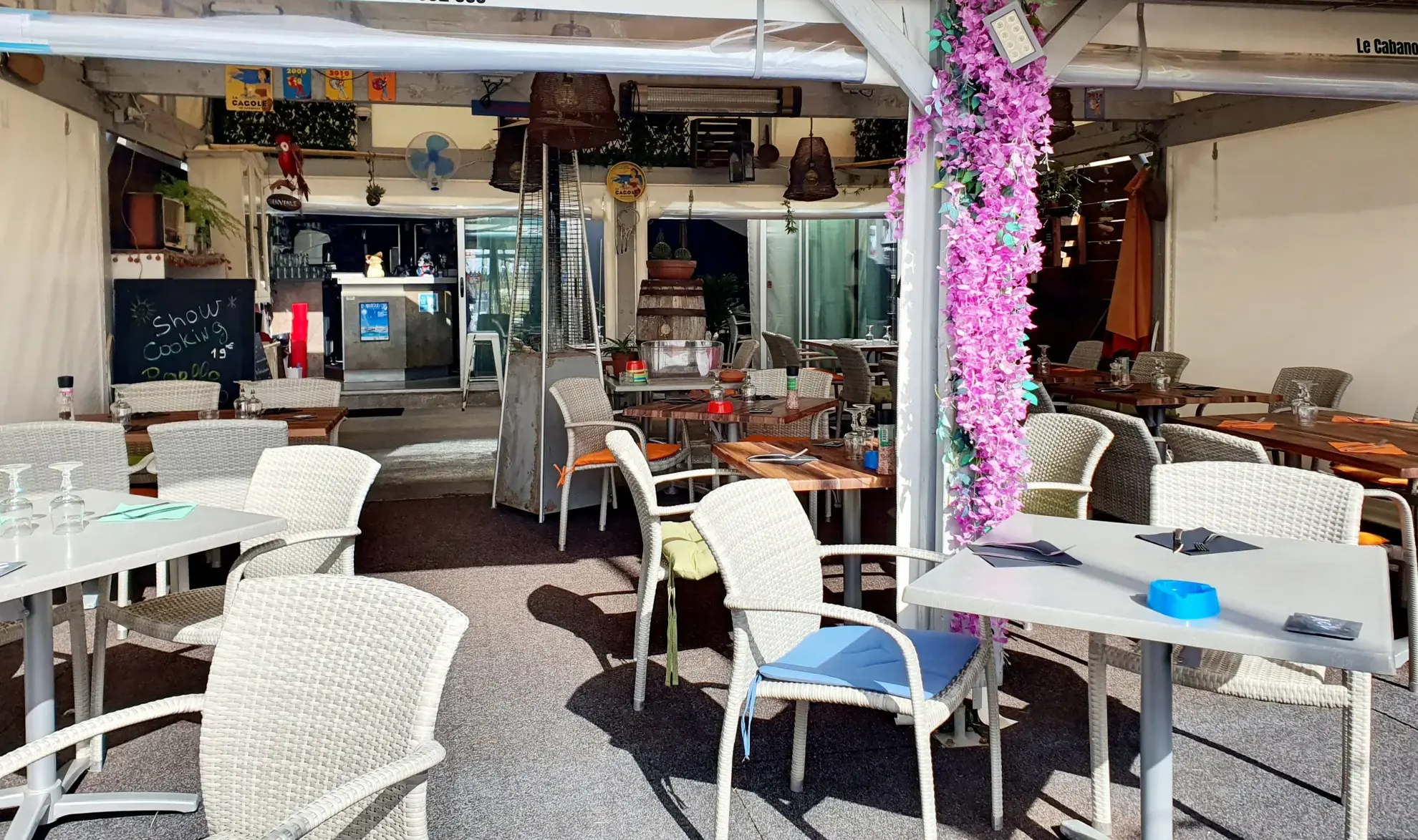 Restaurant à vendre avec vue sur port à Port Camargue – Opportunité rare 