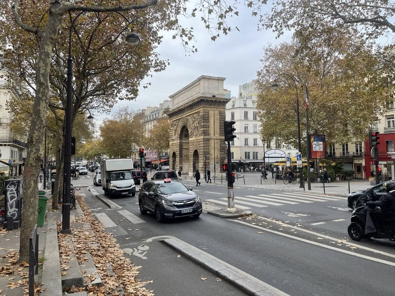Local de restauration rapide avec terrasse dans le 3ème arrondissement de Paris