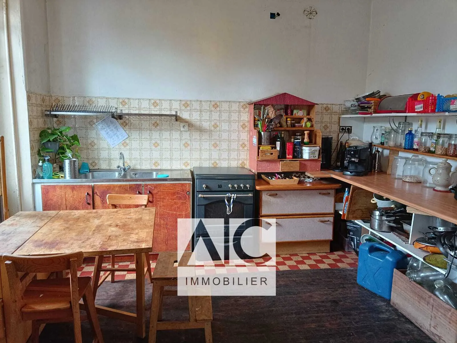 Maison 5 pièces à Rostrenen – 104 m² avec garage et terrain clôturé